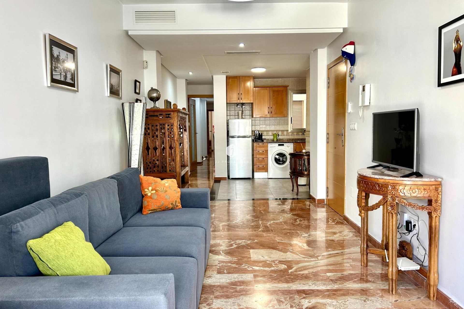 Resale - Apartment / flat -
Torrevieja - Centro