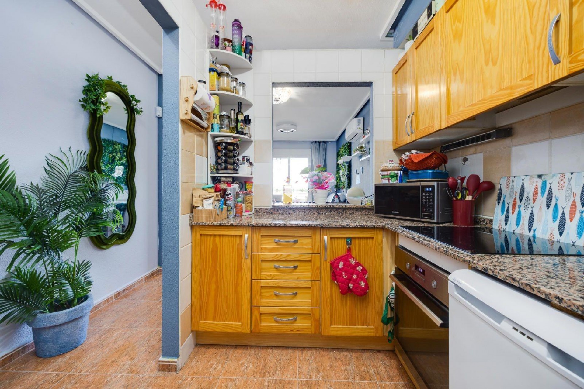 Resale - Apartment / flat -
Torrevieja - Centro