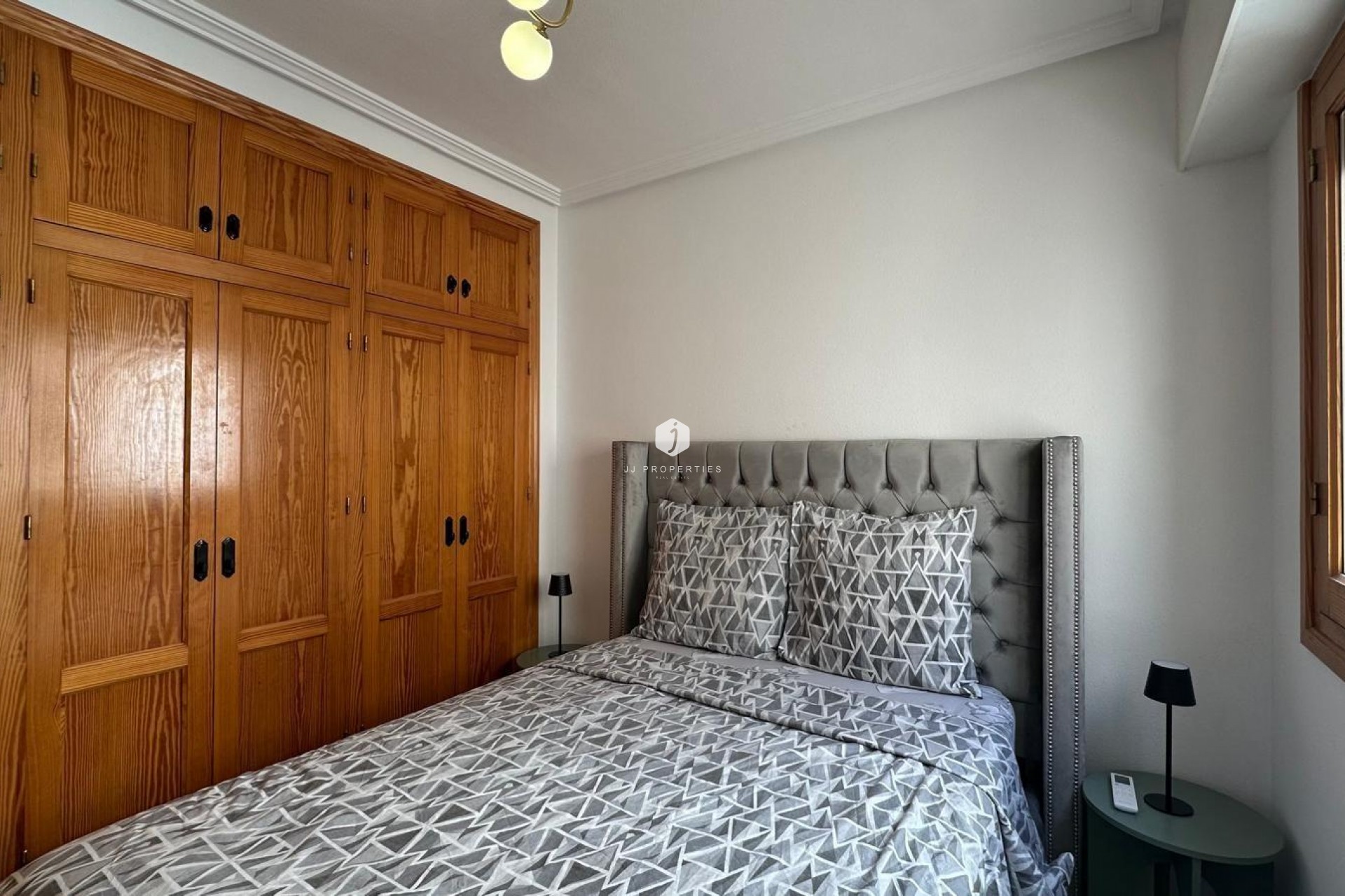 Resale - Apartment / flat -
Torrevieja - Centro