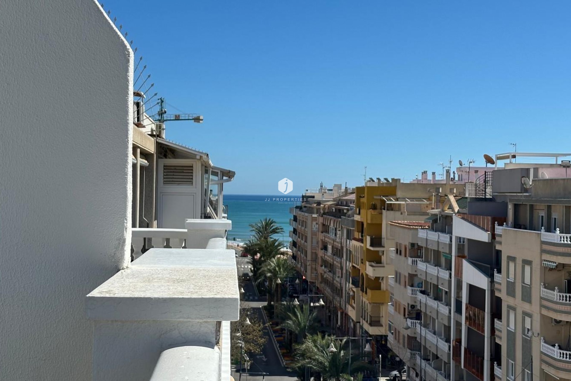 Resale - Apartment / flat -
Torrevieja - Centro
