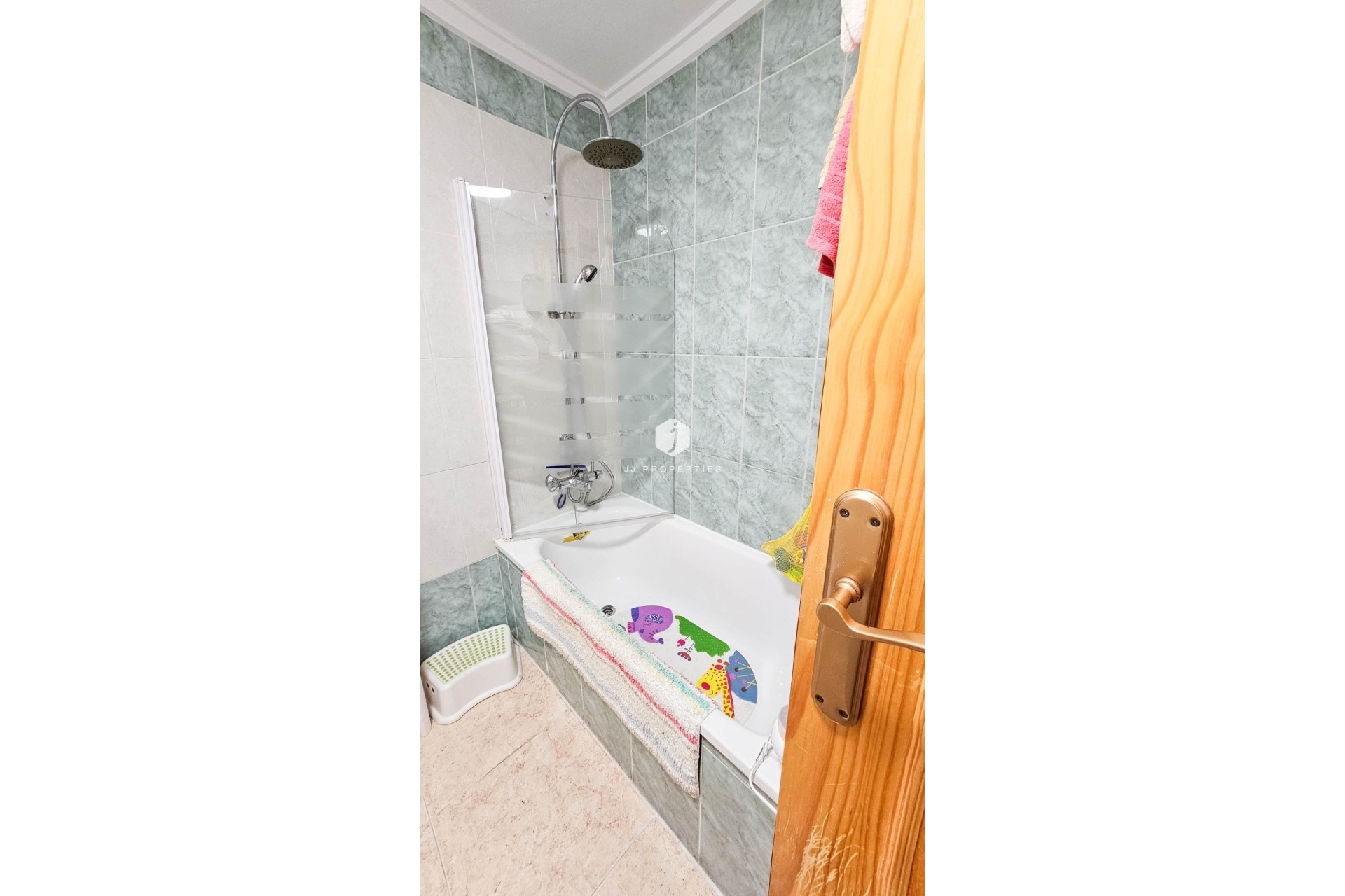 Resale - Apartment / flat -
Torrevieja - Centro