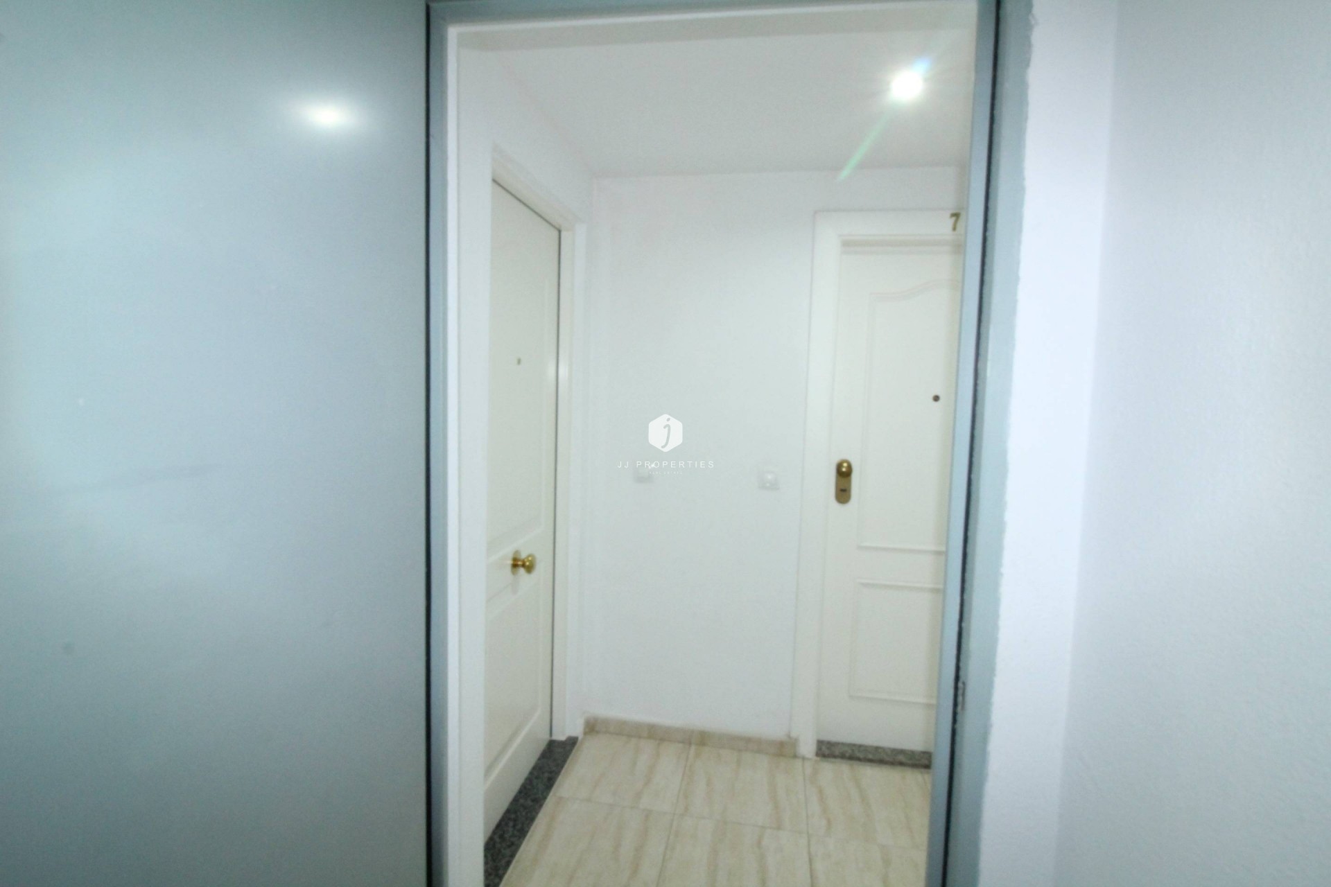 Resale - Apartment / flat -
Torrevieja - Centro