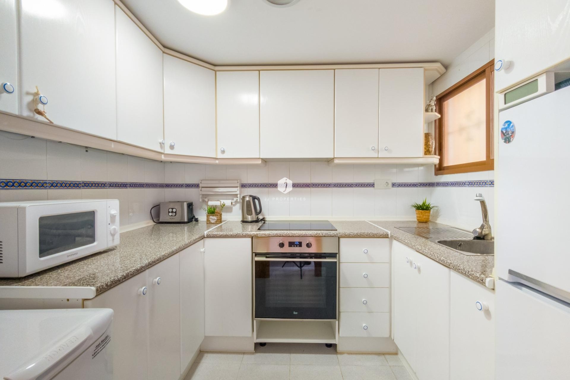 Resale - Apartment / flat -
Torrevieja - Centro