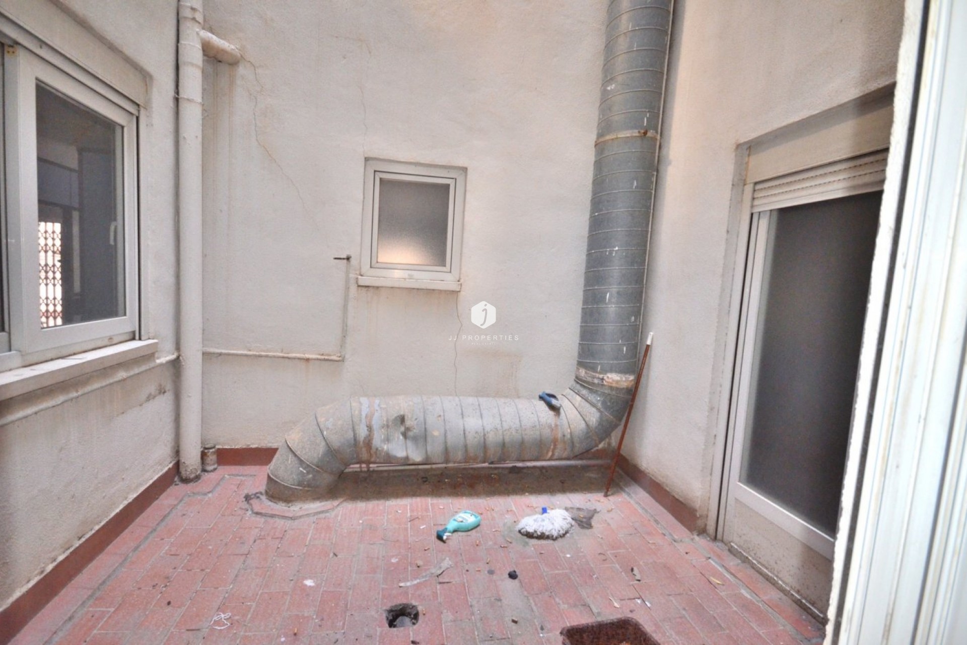 Resale - Apartment / flat -
Torrevieja - Centro