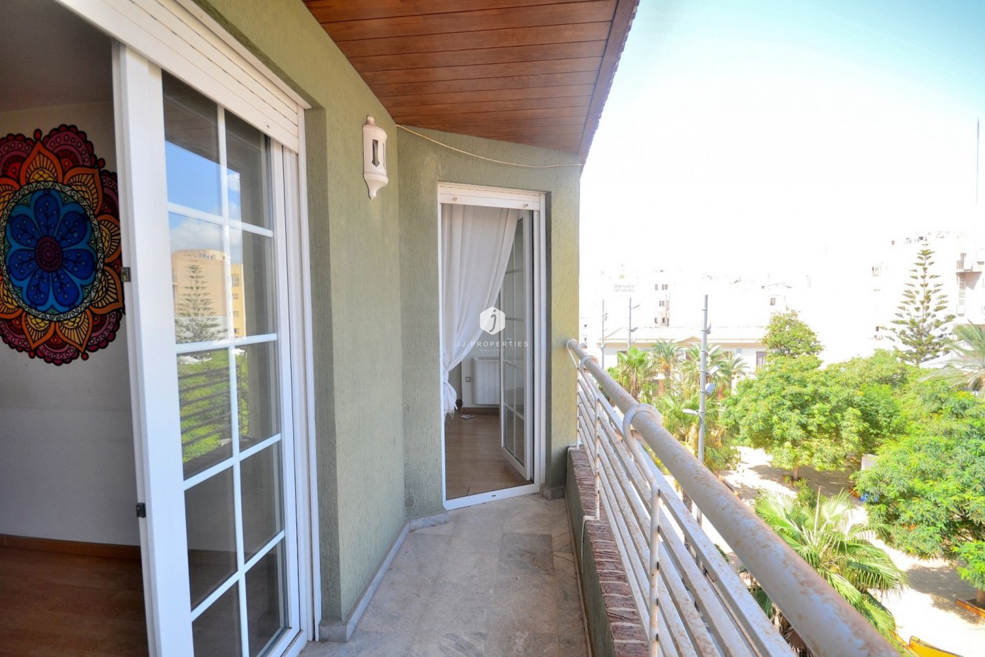 Resale - Apartment / flat -
Torrevieja - Centro