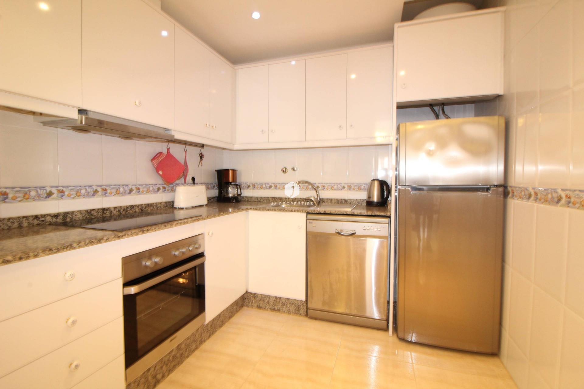 Resale - Apartment / flat -
Torrevieja - Centro