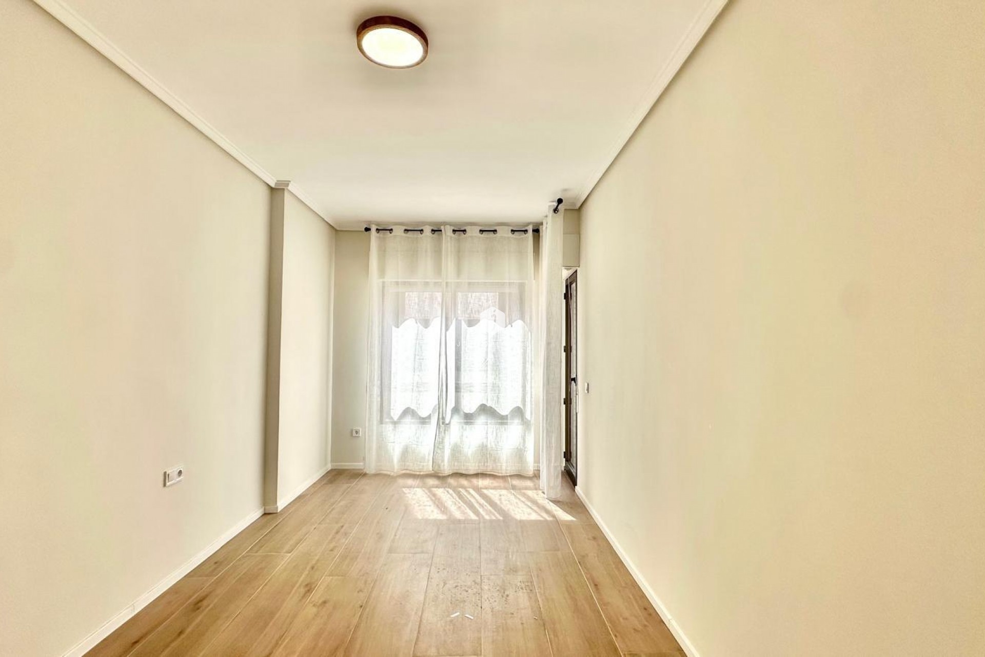 Resale - Apartment / flat -
Torrevieja - Centro