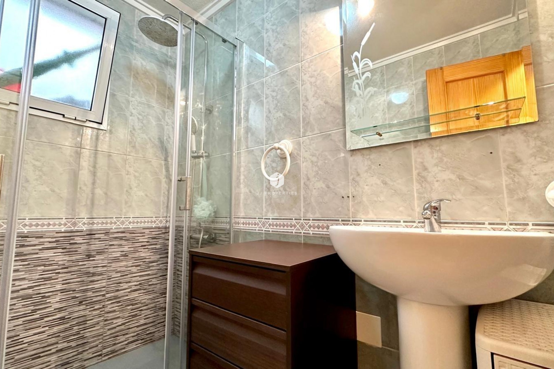 Resale - Apartment / flat -
Torrevieja - Centro
