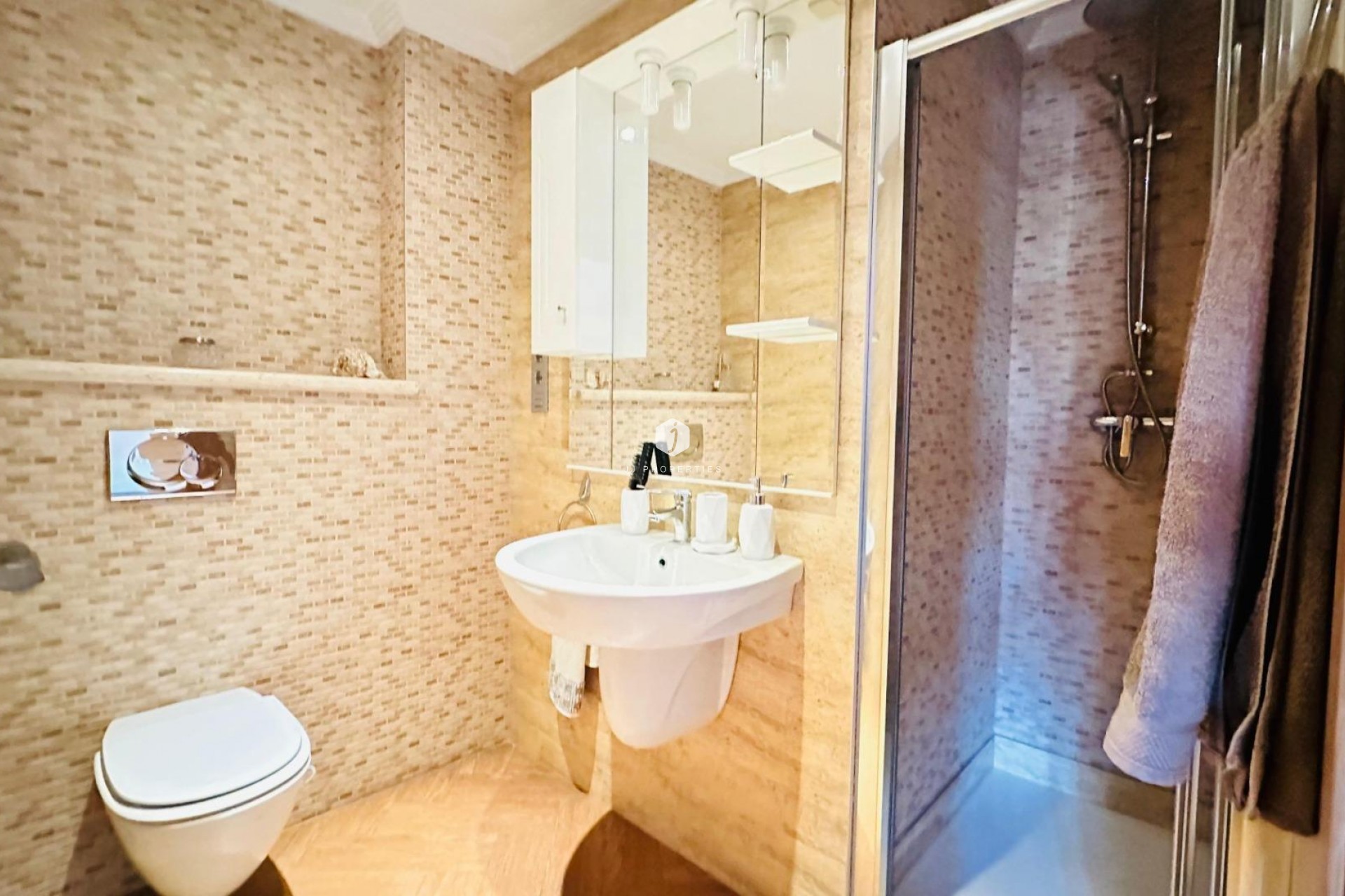 Resale - Apartment / flat -
Torrevieja - Centro