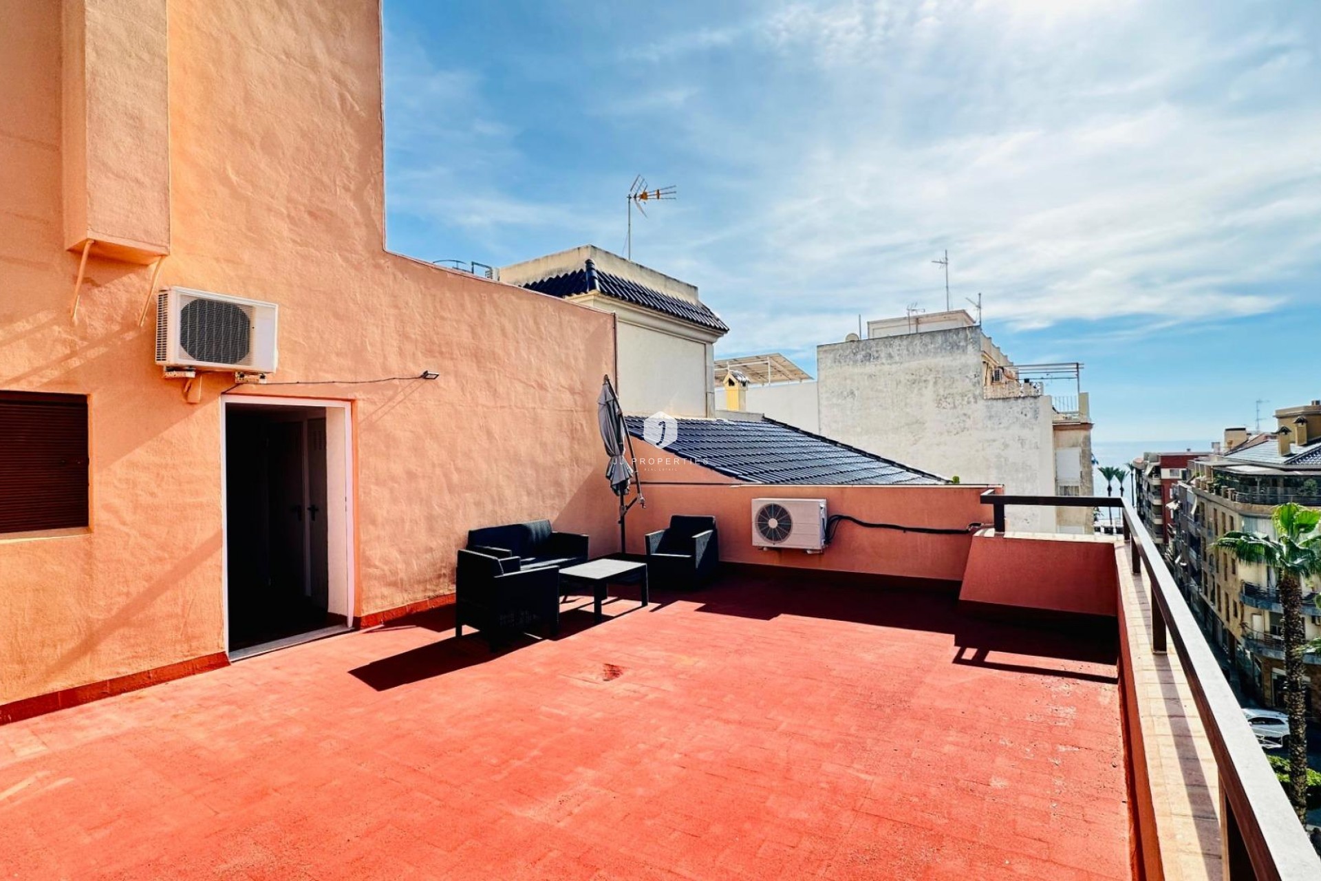 Resale - Apartment / flat -
Torrevieja - Centro