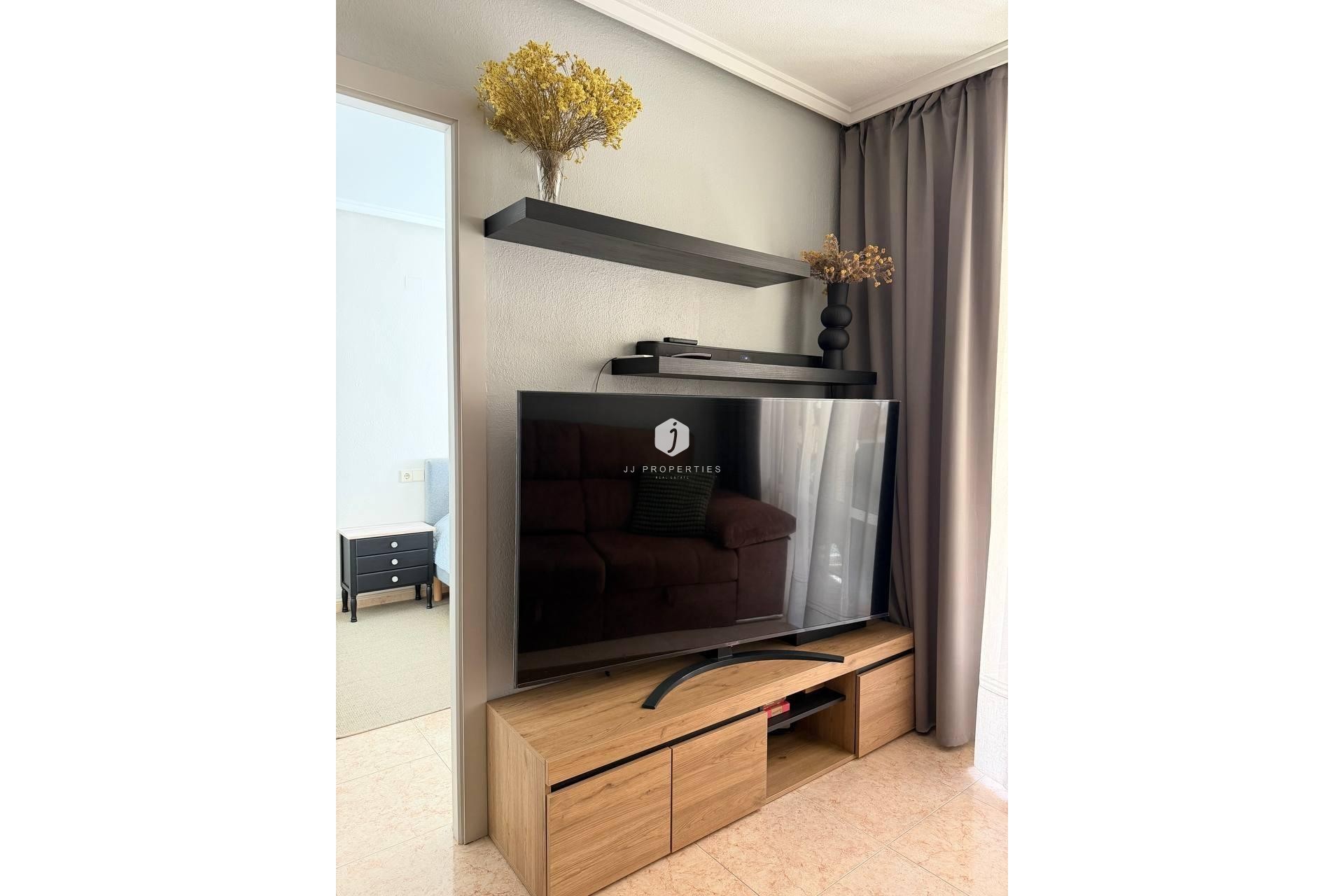Resale - Apartment / flat -
Torrevieja - Centro