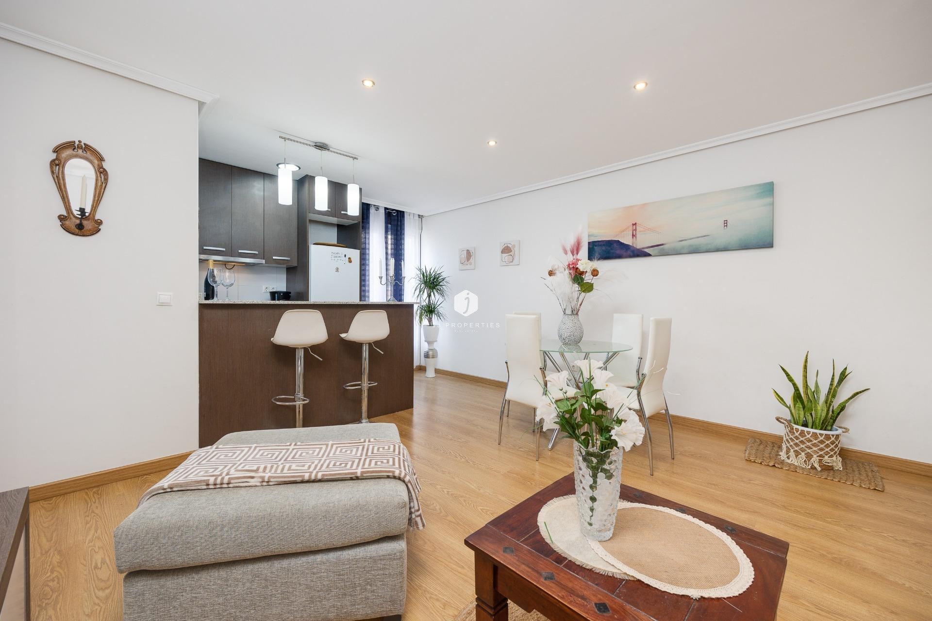 Resale - Apartment / flat -
Torrevieja - Centro