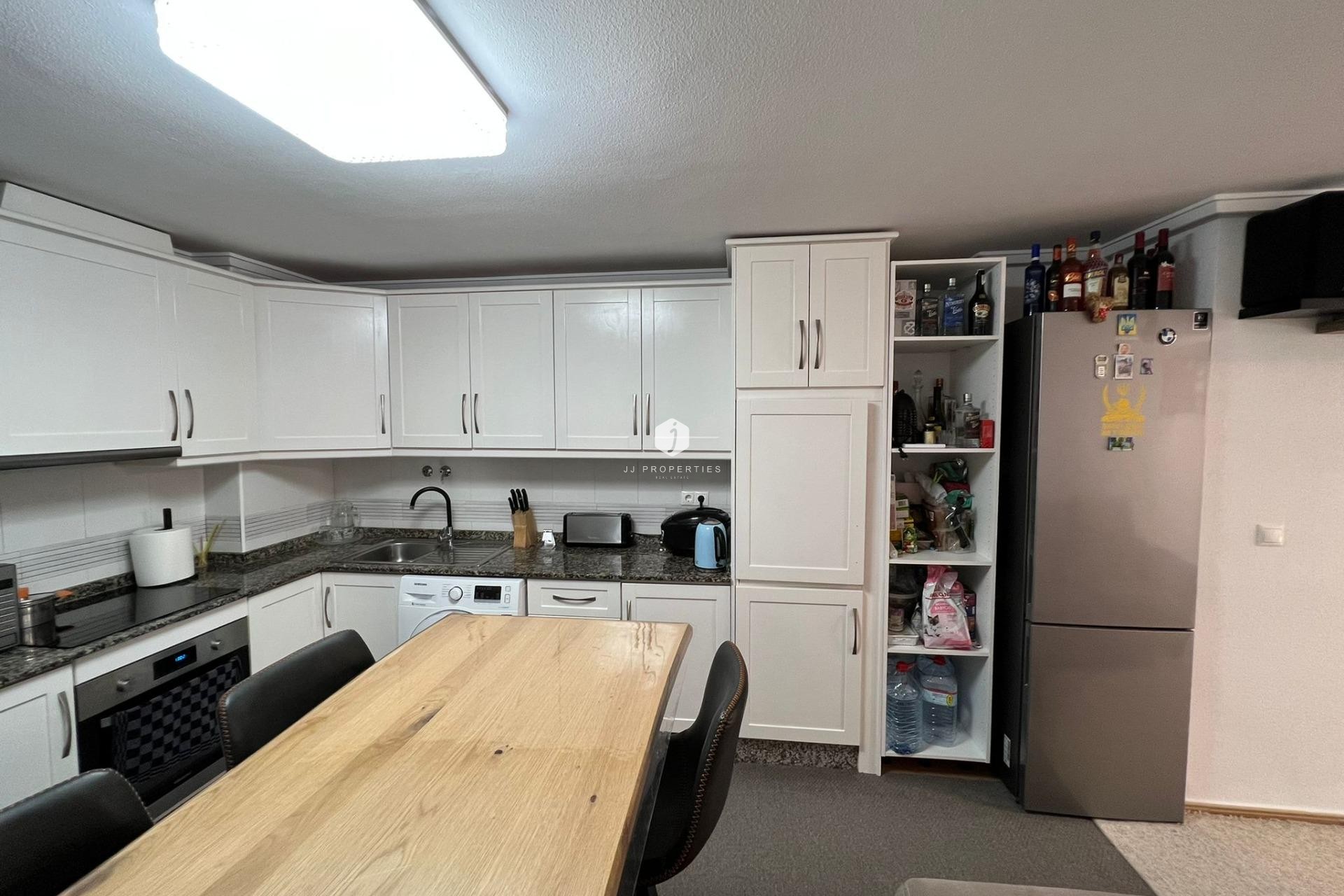 Resale - Apartment / flat -
Torrevieja - Centro