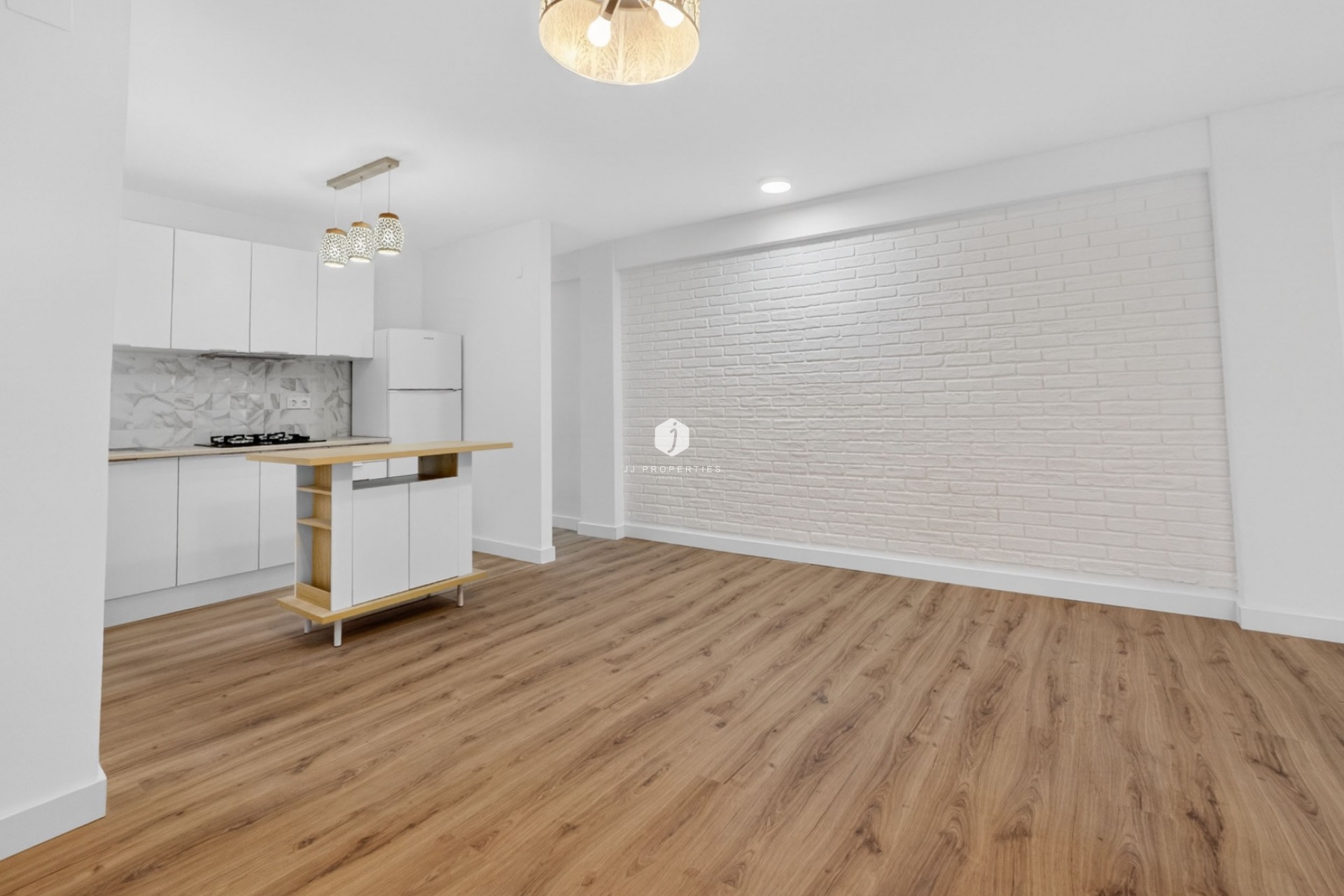 Resale - Apartment / flat -
Torrevieja - Centro