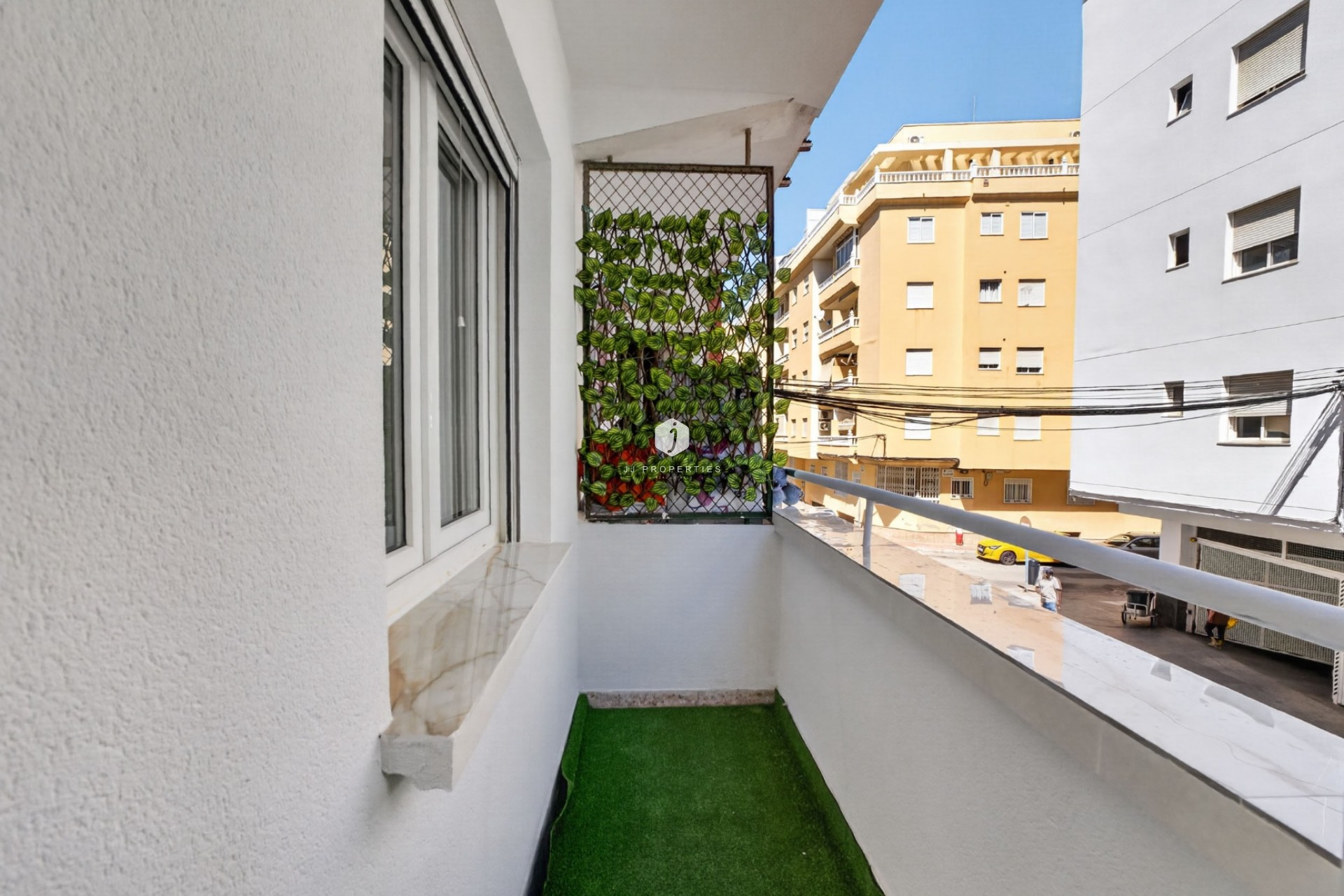 Resale - Apartment / flat -
Torrevieja - Centro