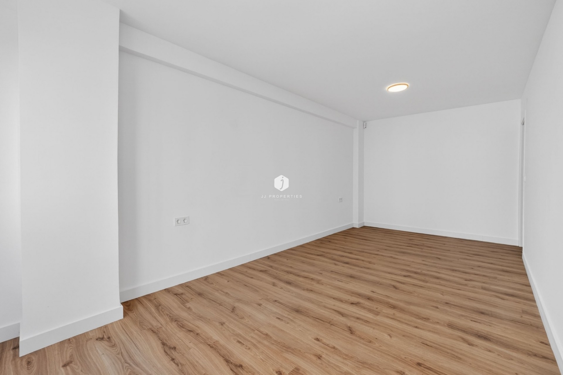 Resale - Apartment / flat -
Torrevieja - Centro