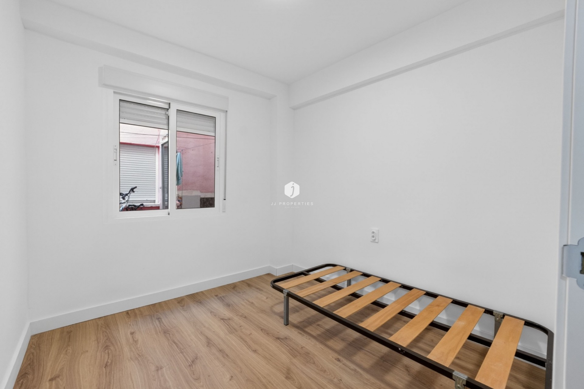 Resale - Apartment / flat -
Torrevieja - Centro