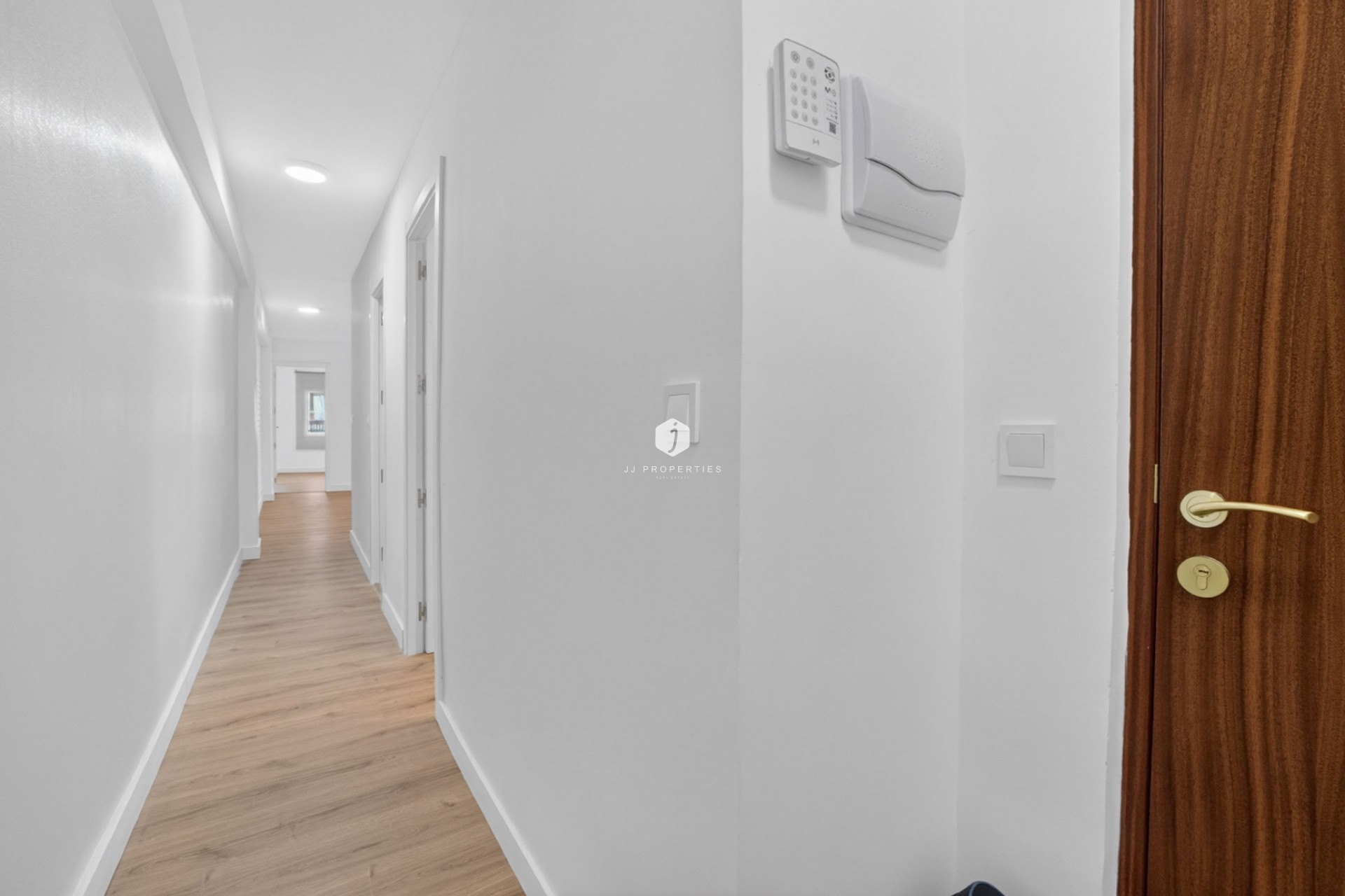 Resale - Apartment / flat -
Torrevieja - Centro