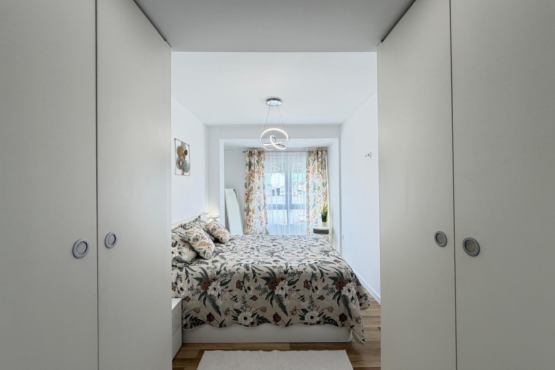 Resale - Apartment / flat -
Torrevieja - Centro