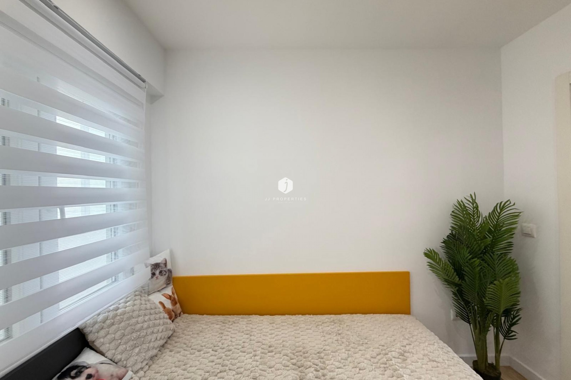 Resale - Apartment / flat -
Torrevieja - Centro