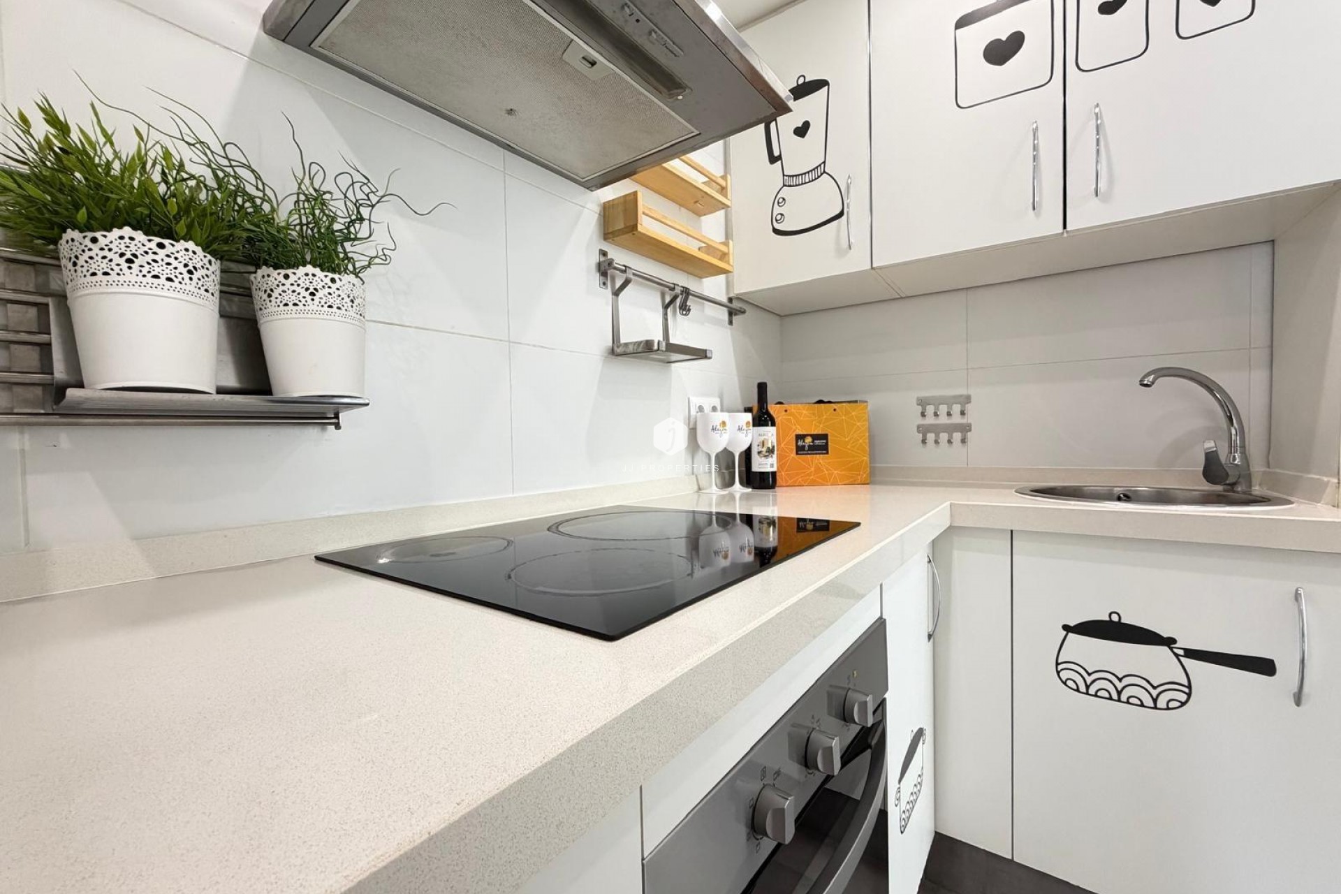 Resale - Apartment / flat -
Torrevieja - Centro