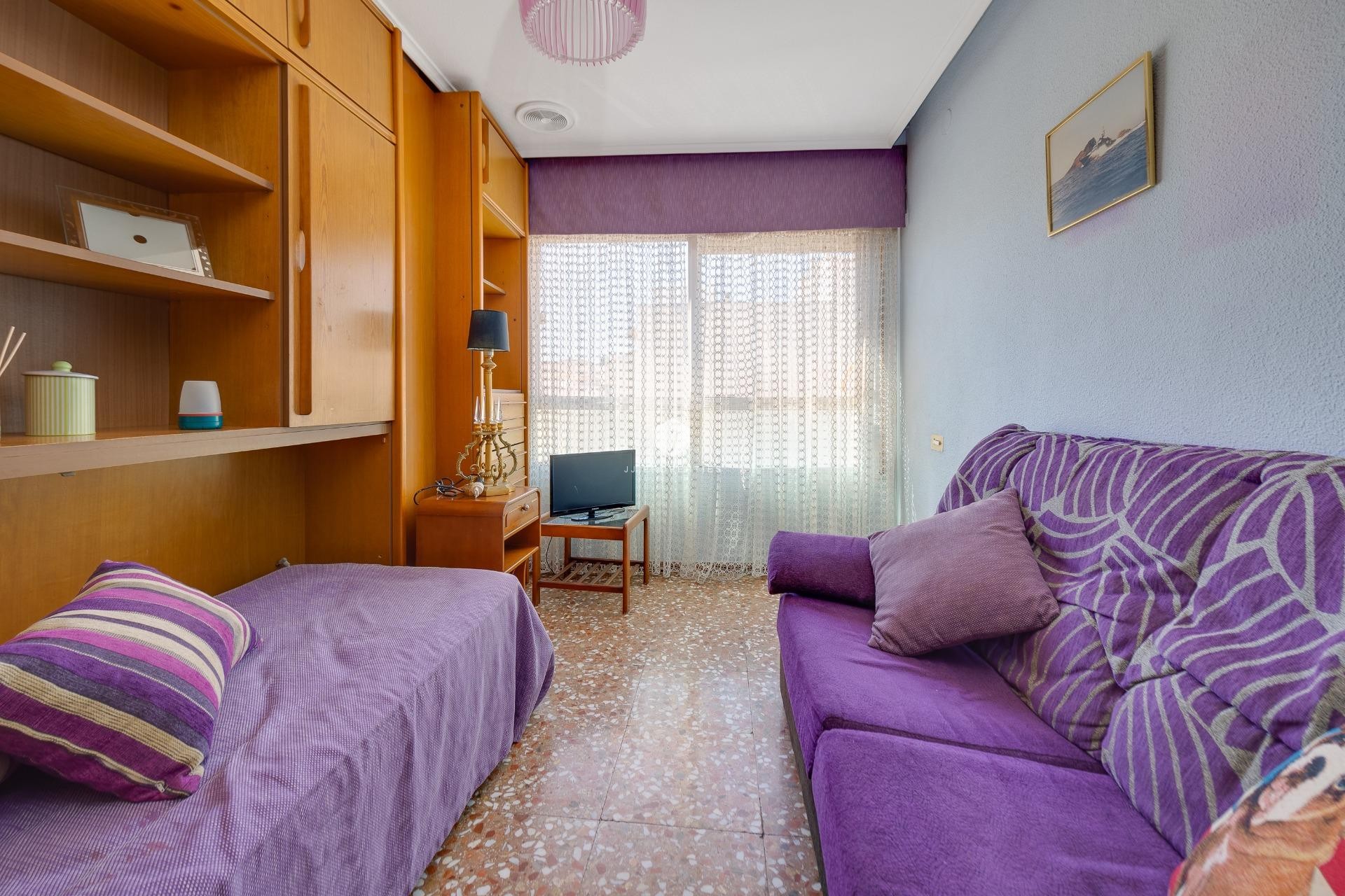 Resale - Apartment / flat -
Torrevieja - Centro