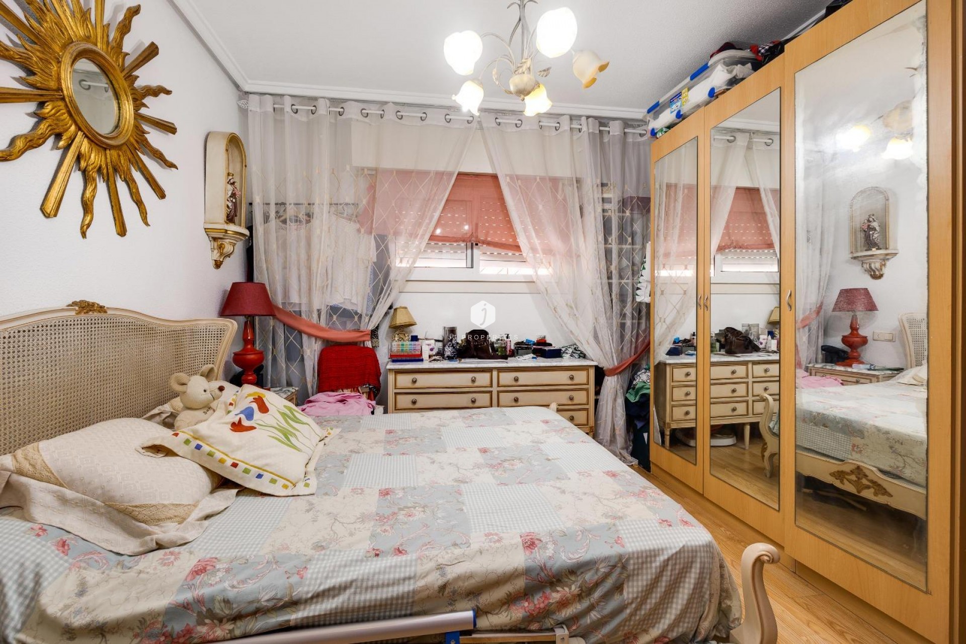Resale - Apartment / flat -
Torrevieja - Centro