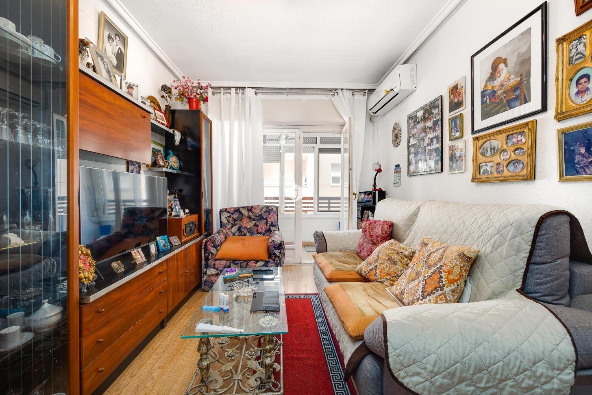 Resale - Apartment / flat -
Torrevieja - Centro