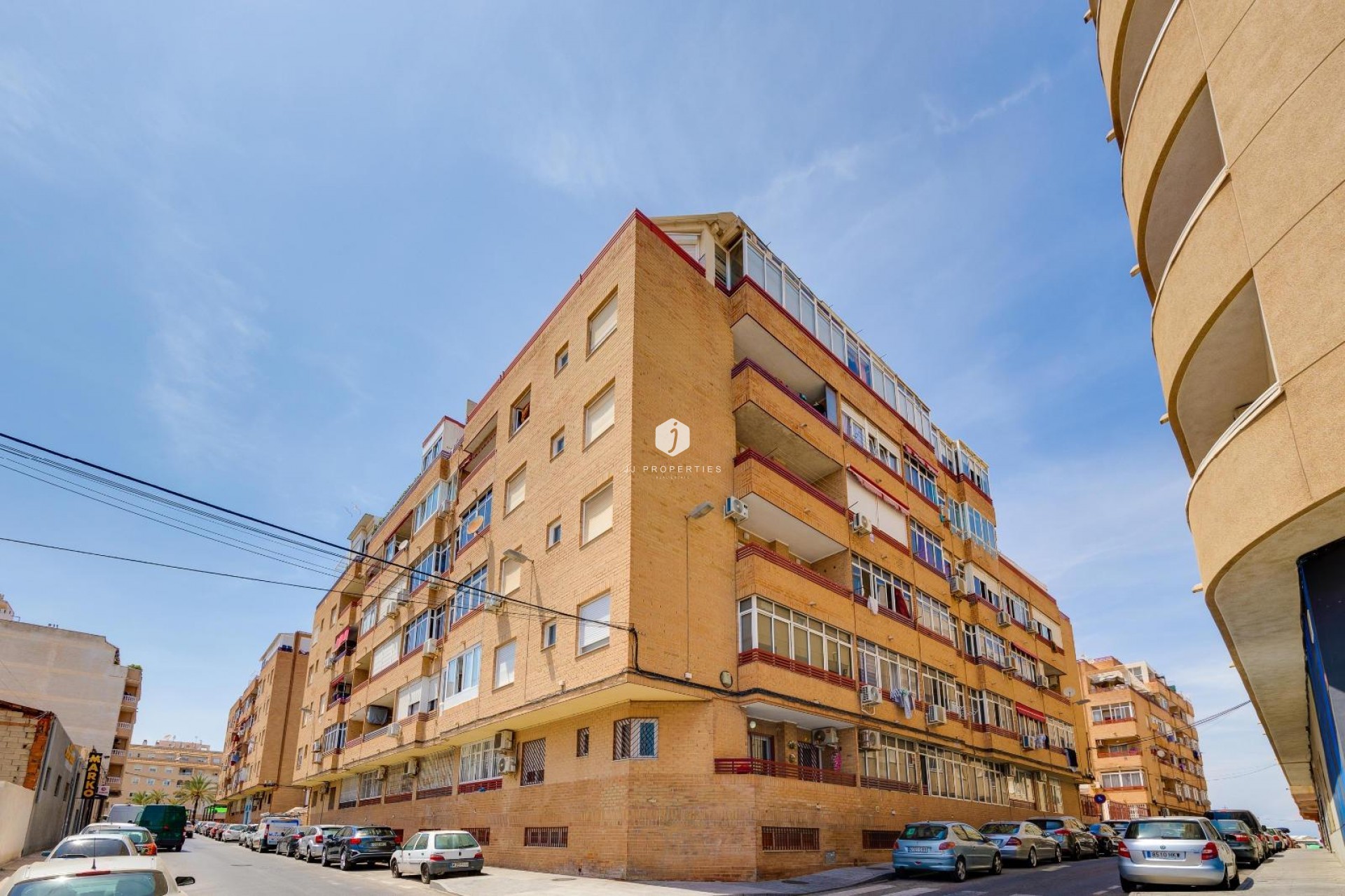 Resale - Apartment / flat -
Torrevieja - Centro