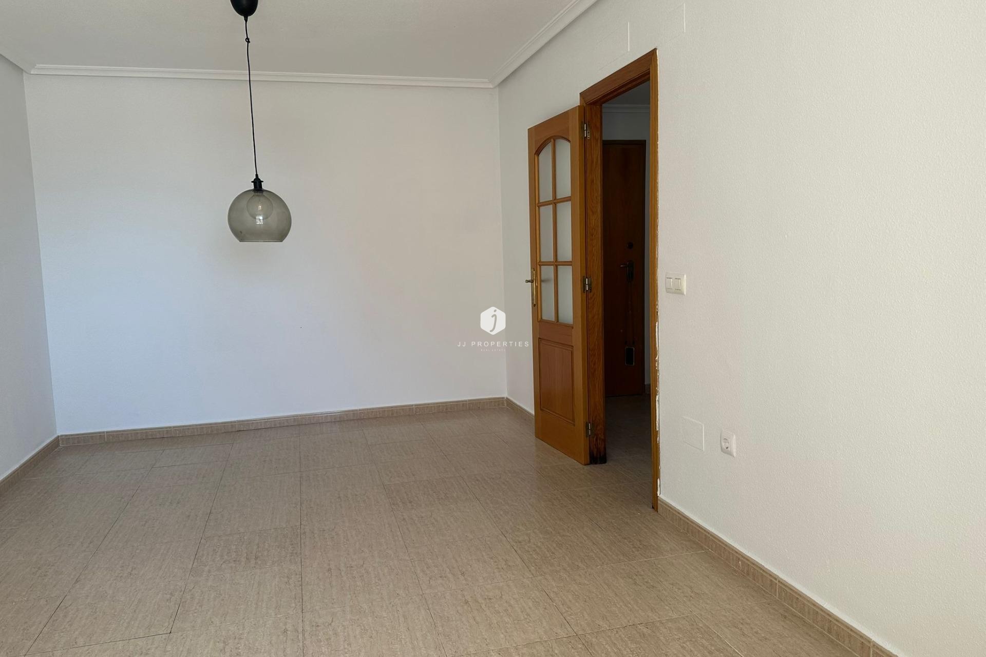 Resale - Apartment / flat -
Torrevieja - Centro