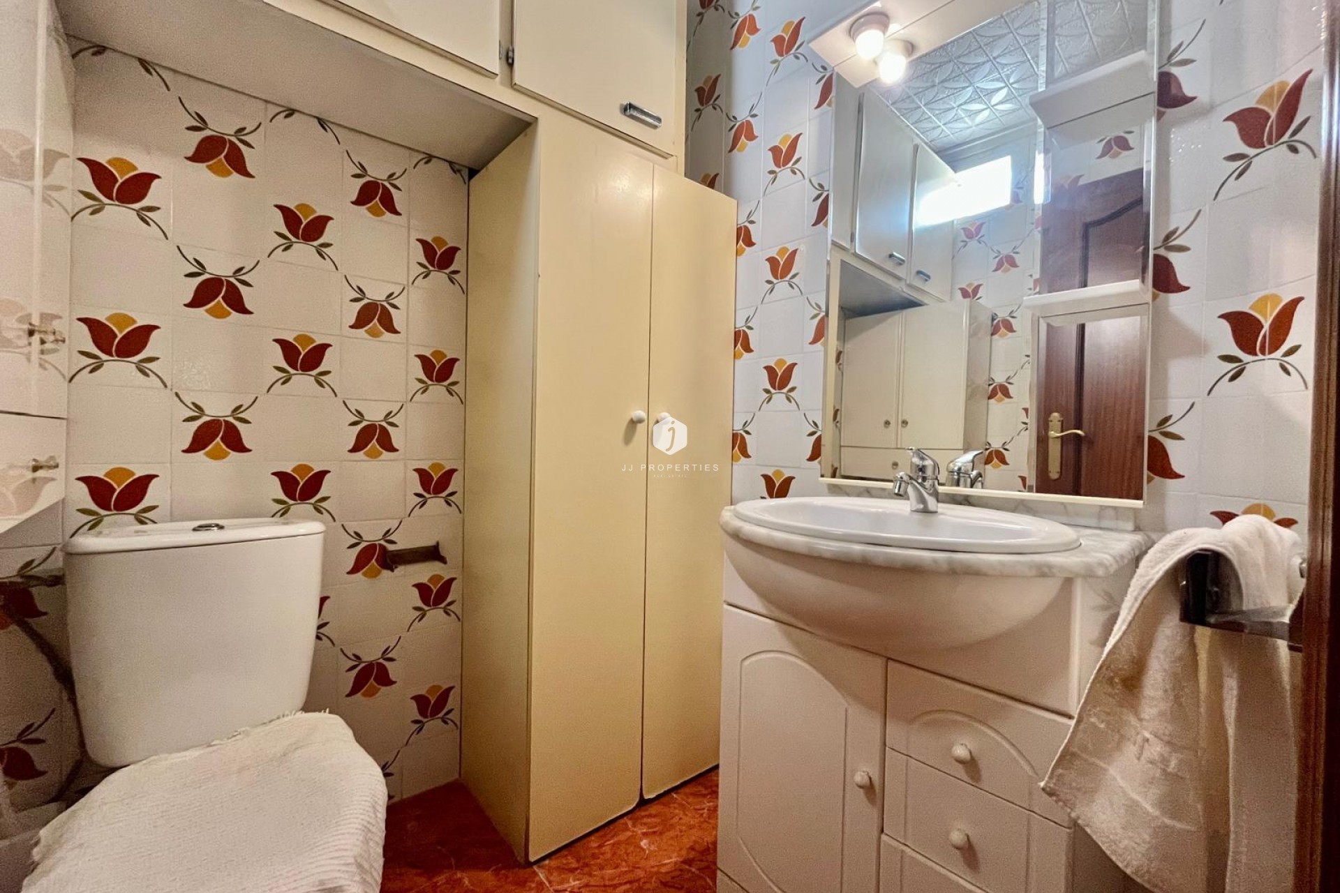 Resale - Apartment / flat -
Torrevieja - Centro