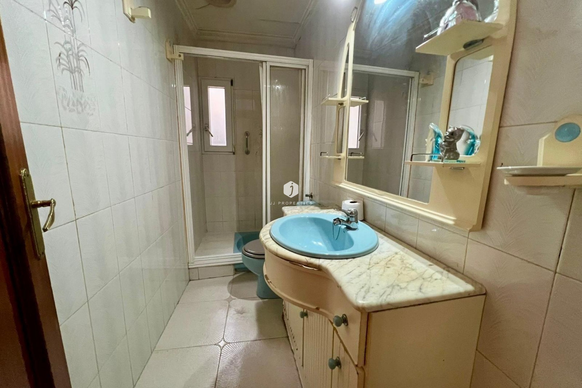 Resale - Apartment / flat -
Torrevieja - Centro