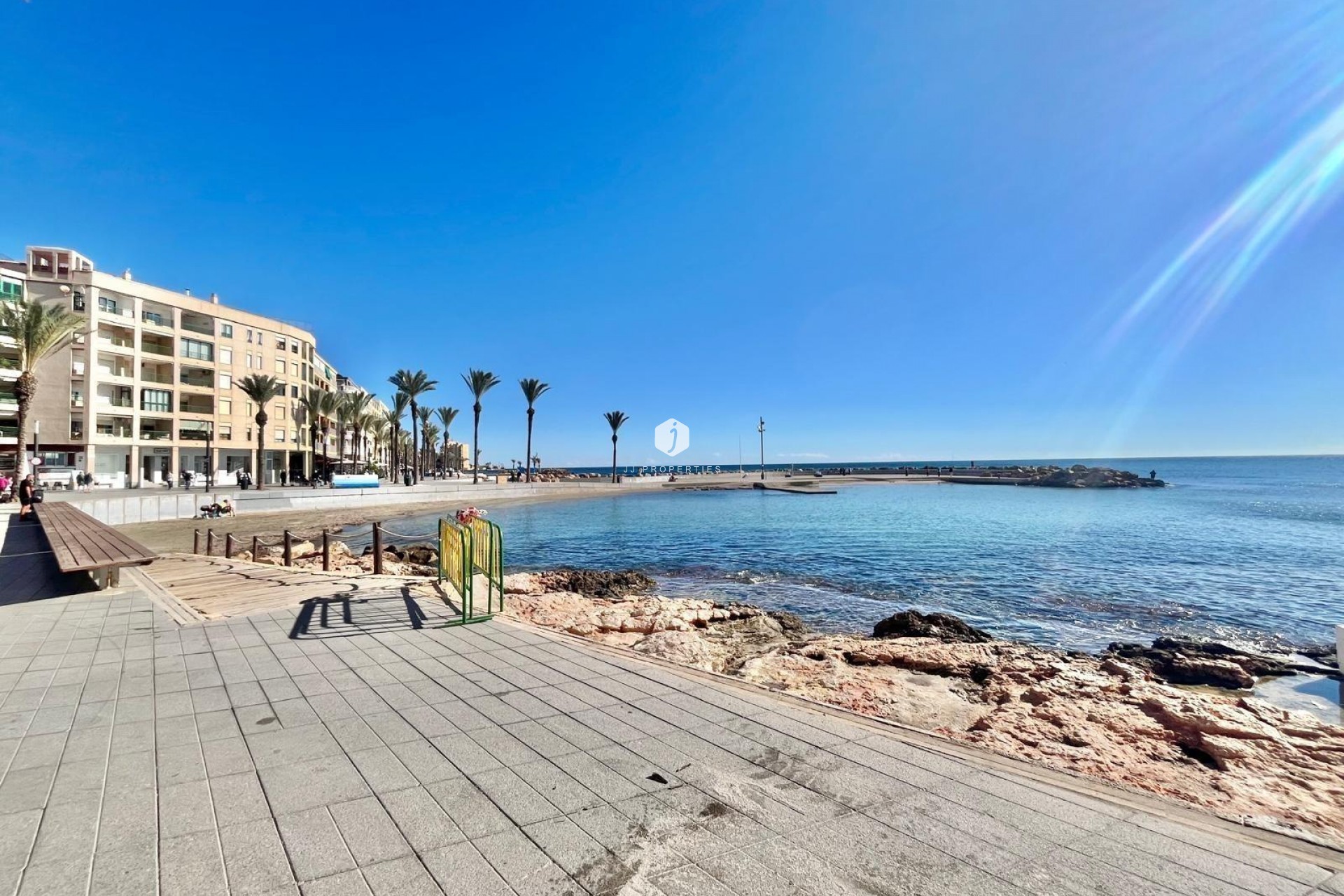 Resale - Apartment / flat -
Torrevieja - Centro
