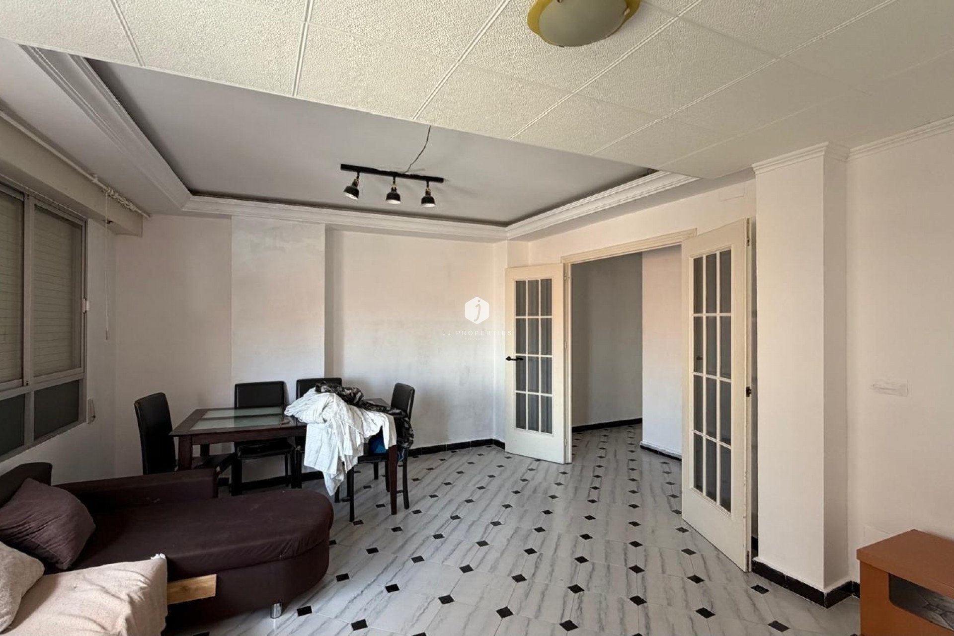 Resale - Apartment / flat -
Torrevieja - Centro