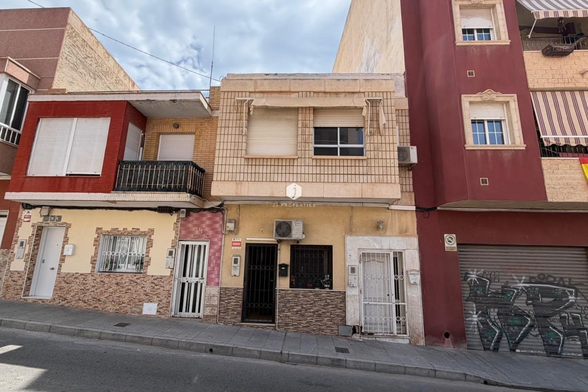 Resale - Apartment / flat -
Torrevieja - Centro