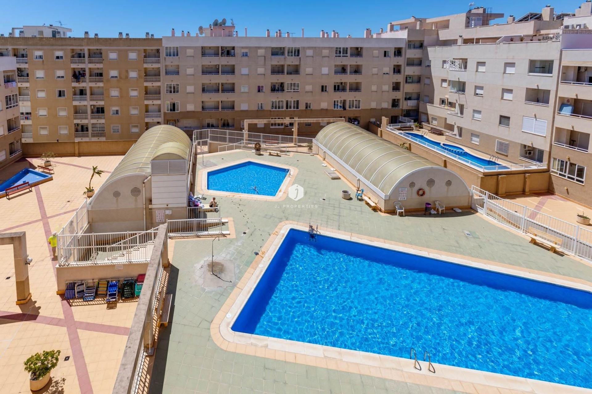 Resale - Apartment / flat -
Torrevieja - Centro