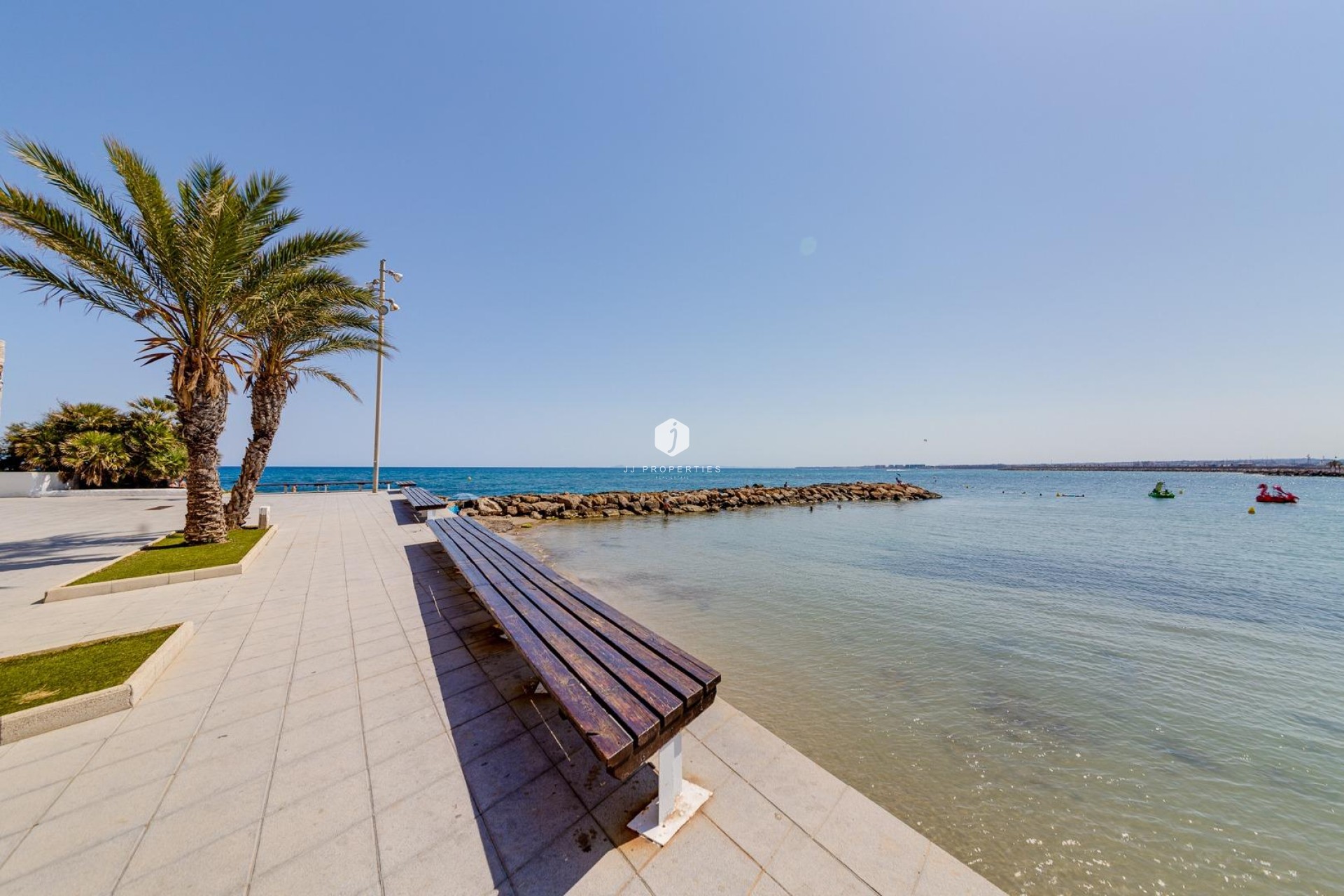 Resale - Apartment / flat -
Torrevieja - Centro