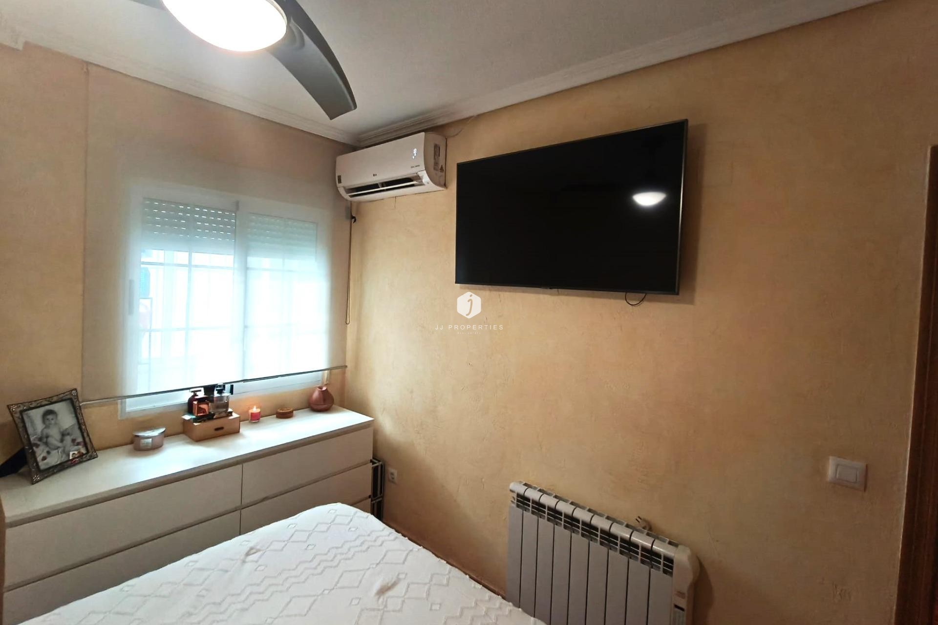 Resale - Apartment / flat -
Torrevieja - Centro