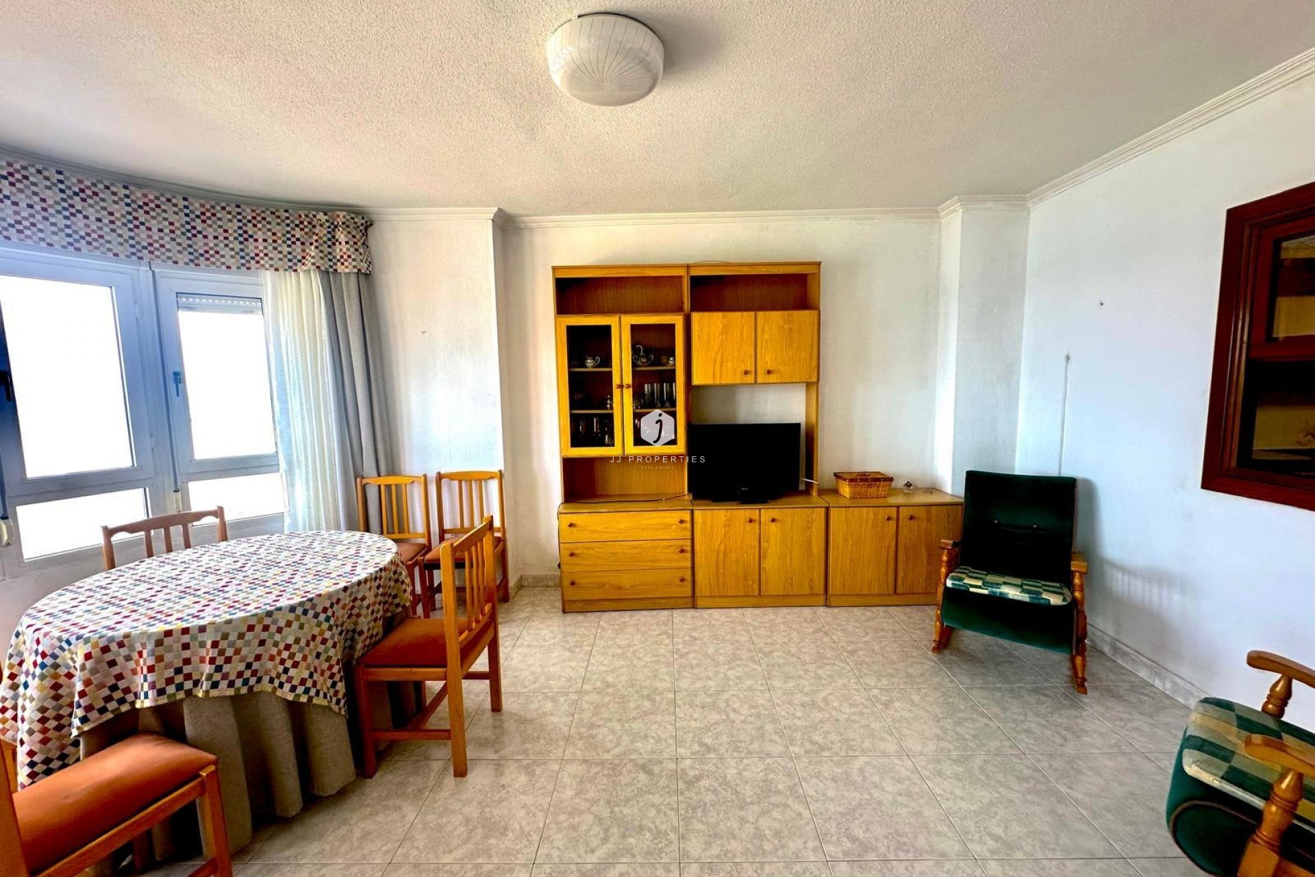 Resale - Apartment / flat -
Torrevieja - Centro