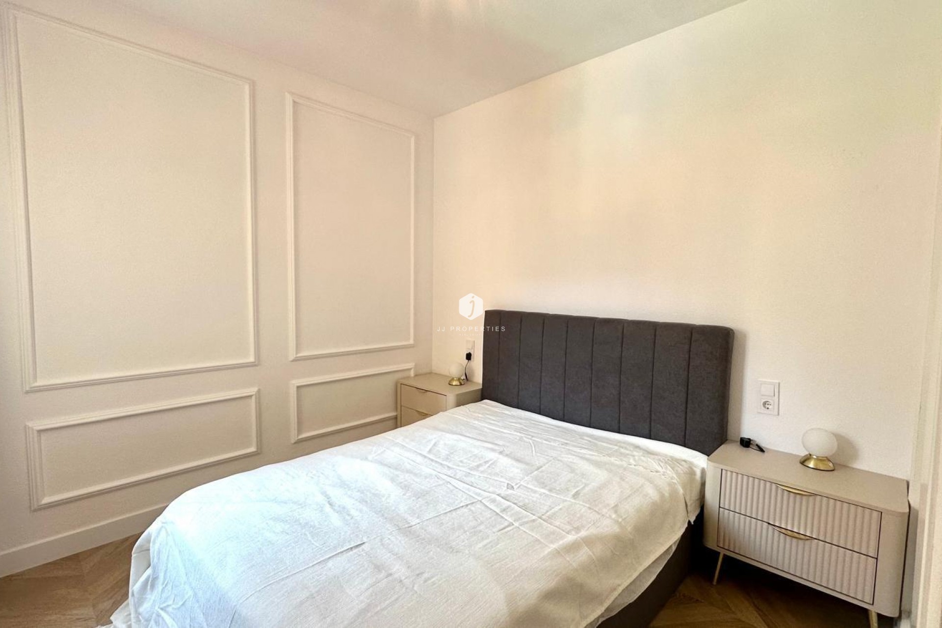 Resale - Apartment / flat -
Torrevieja - Centro