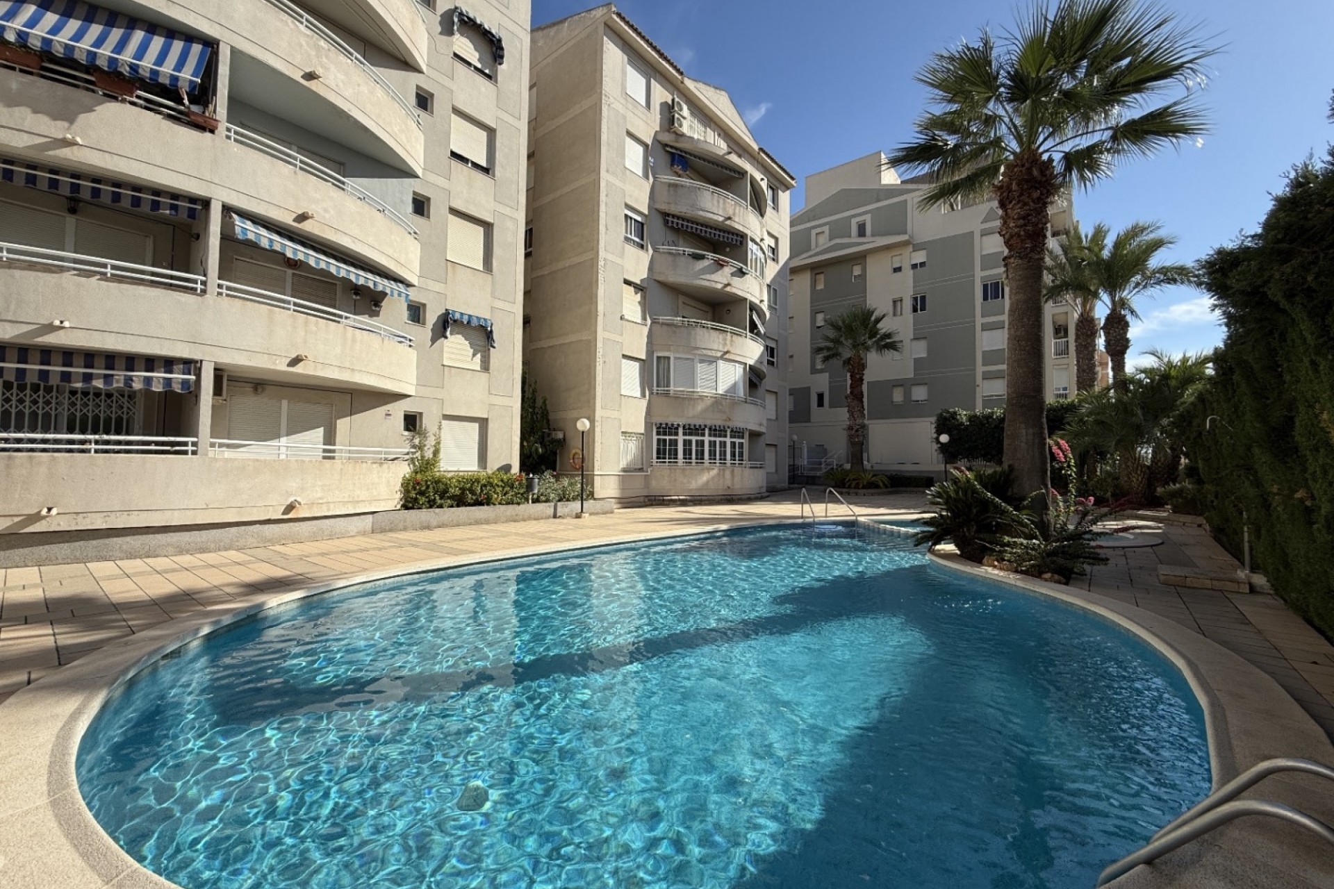 Resale - Apartment / flat -
Torrevieja - Costa Blanca