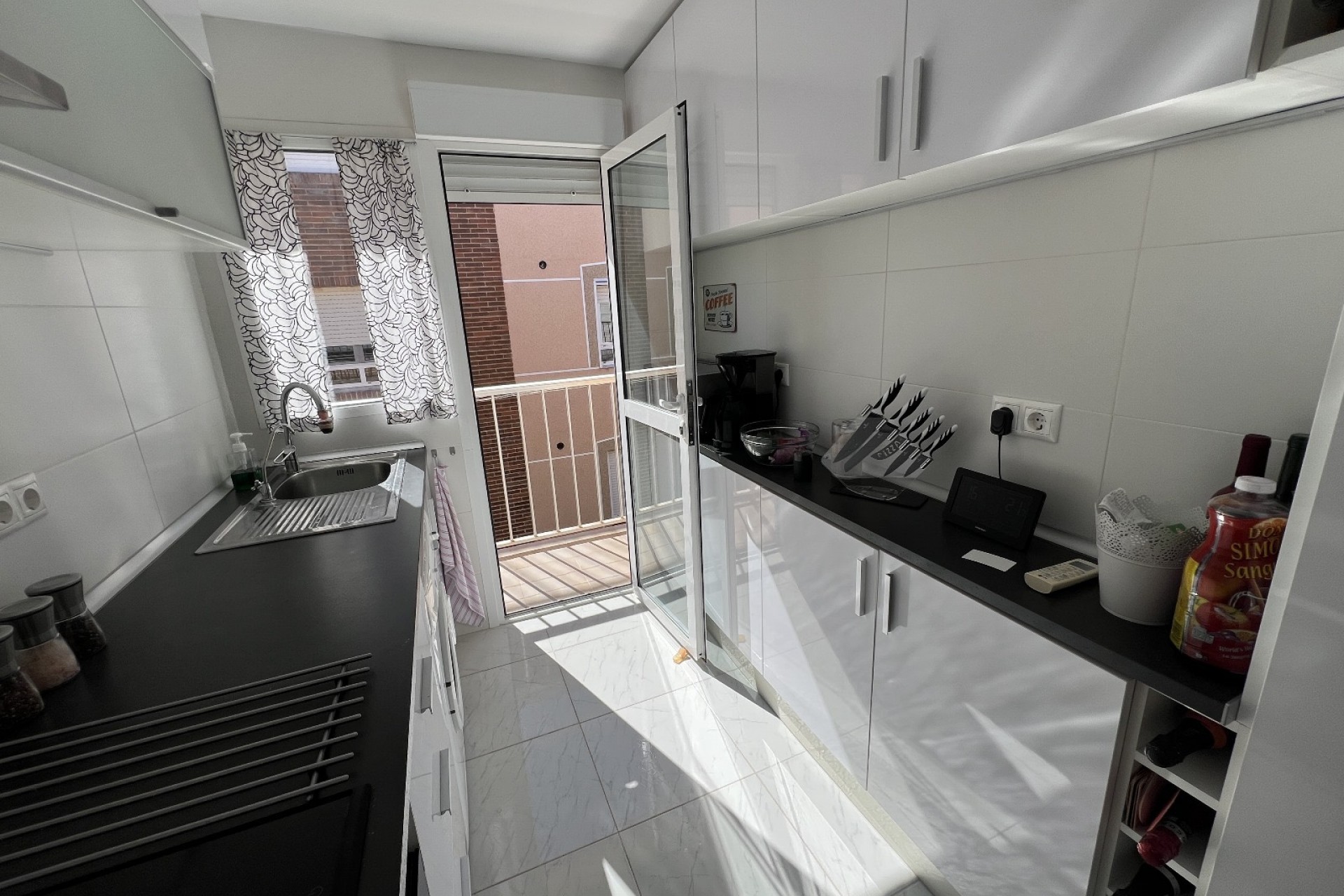 Resale - Apartment / flat -
Torrevieja - Costa Blanca