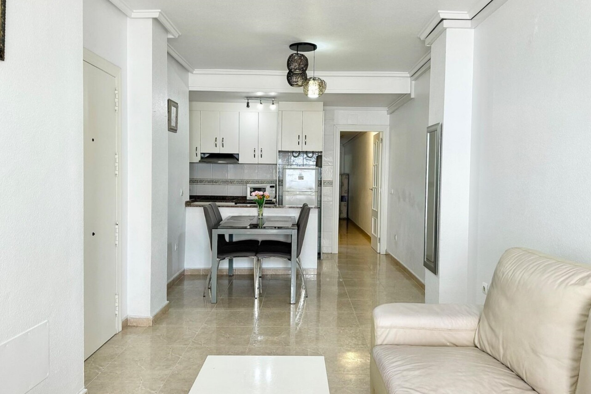 Resale - Apartment / flat -
Torrevieja - Costa Blanca