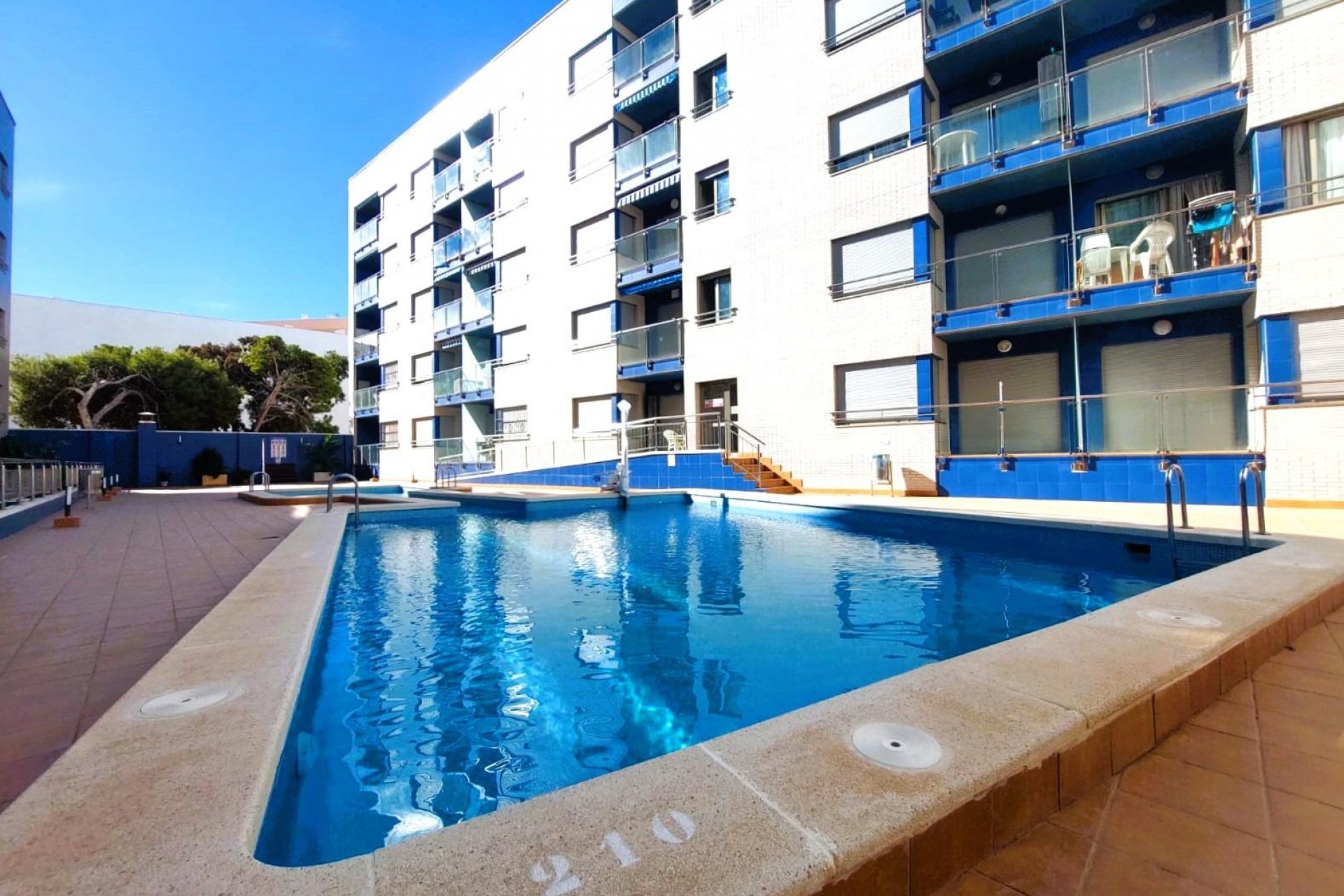 Resale - Apartment / flat -
Torrevieja - Costa Blanca