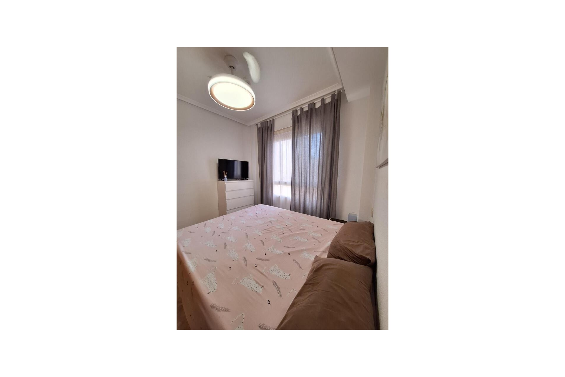 Resale - Apartment / flat -
Torrevieja - Costa Blanca