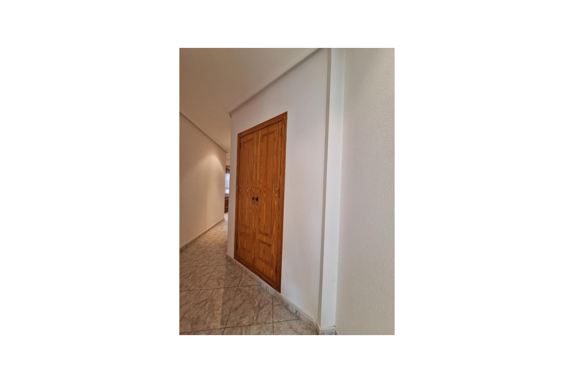 Resale - Apartment / flat -
Torrevieja - Costa Blanca