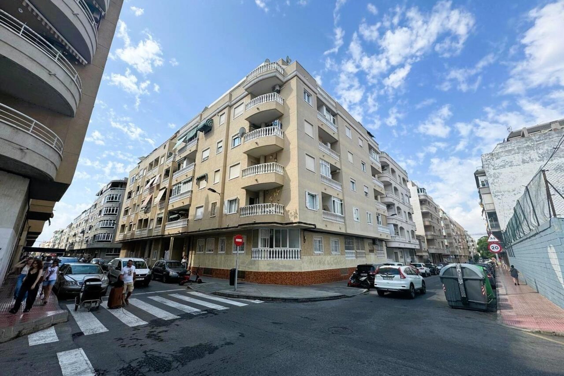 Resale - Apartment / flat -
Torrevieja - Costa Blanca