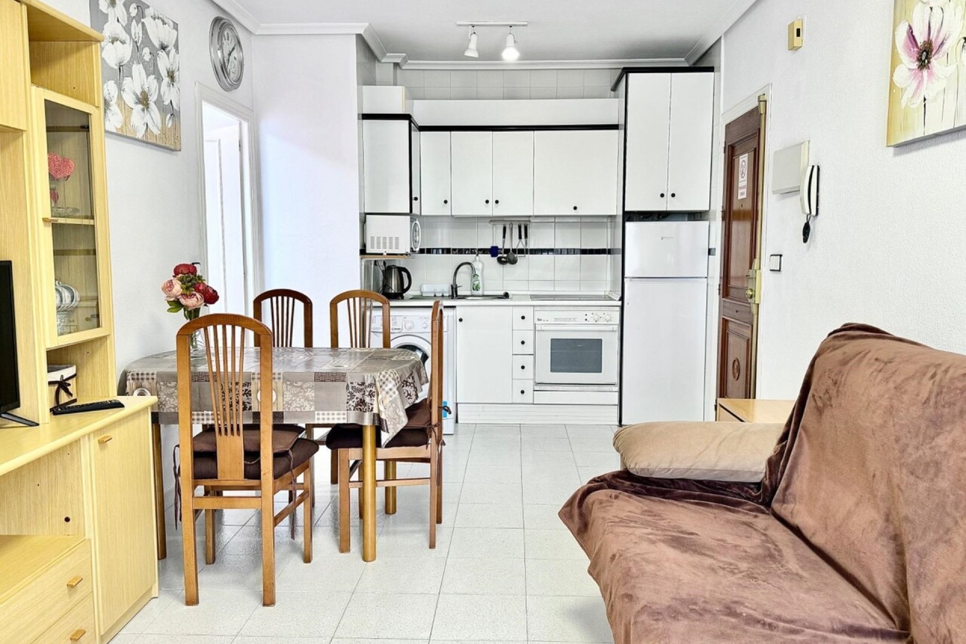 Resale - Apartment / flat -
Torrevieja - Costa Blanca