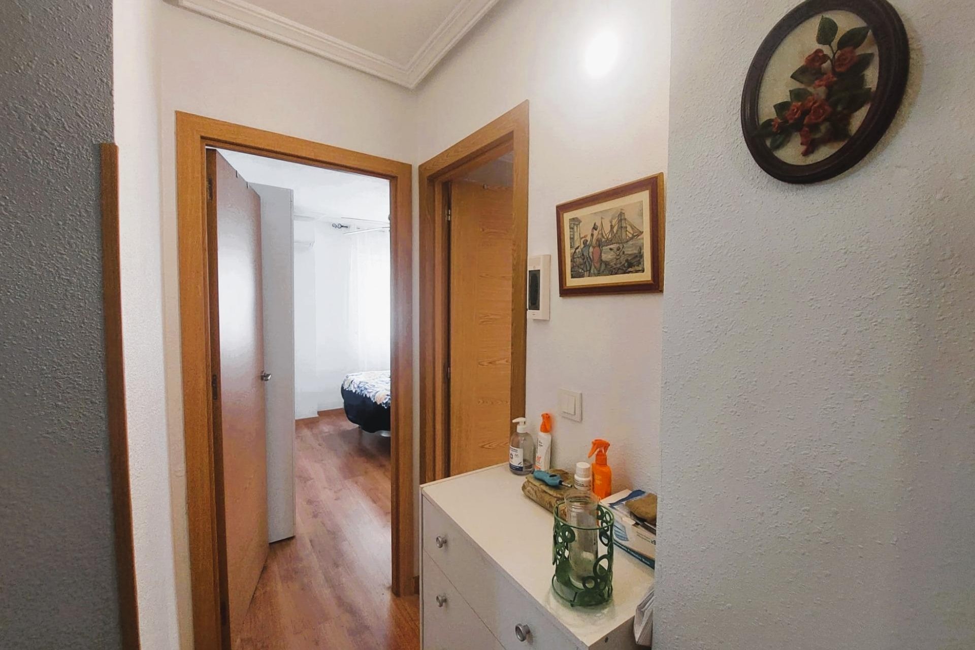 Resale - Apartment / flat -
Torrevieja - Costa Blanca