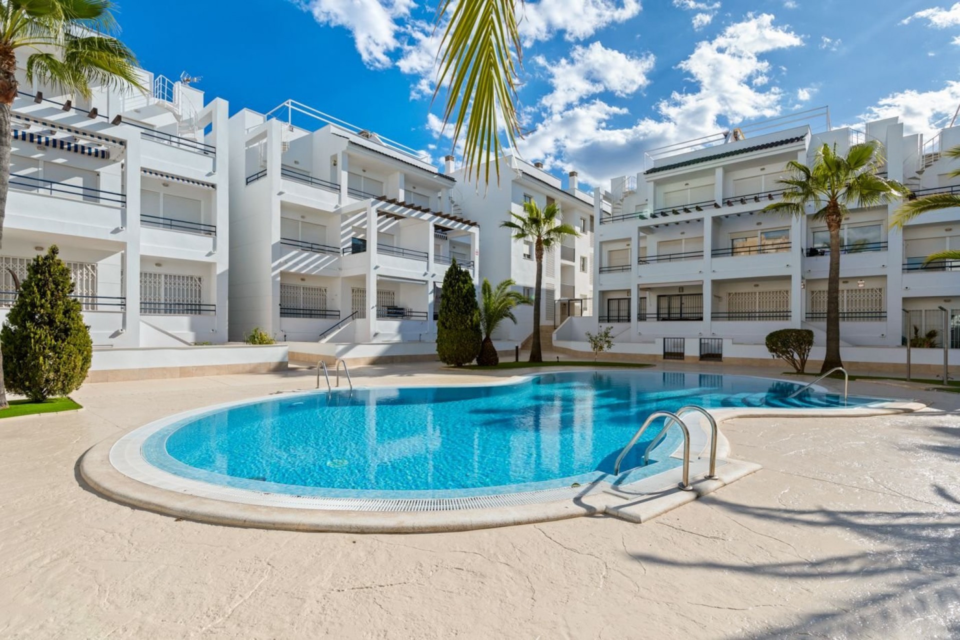 Resale - Apartment / flat -
Torrevieja - Costa Blanca